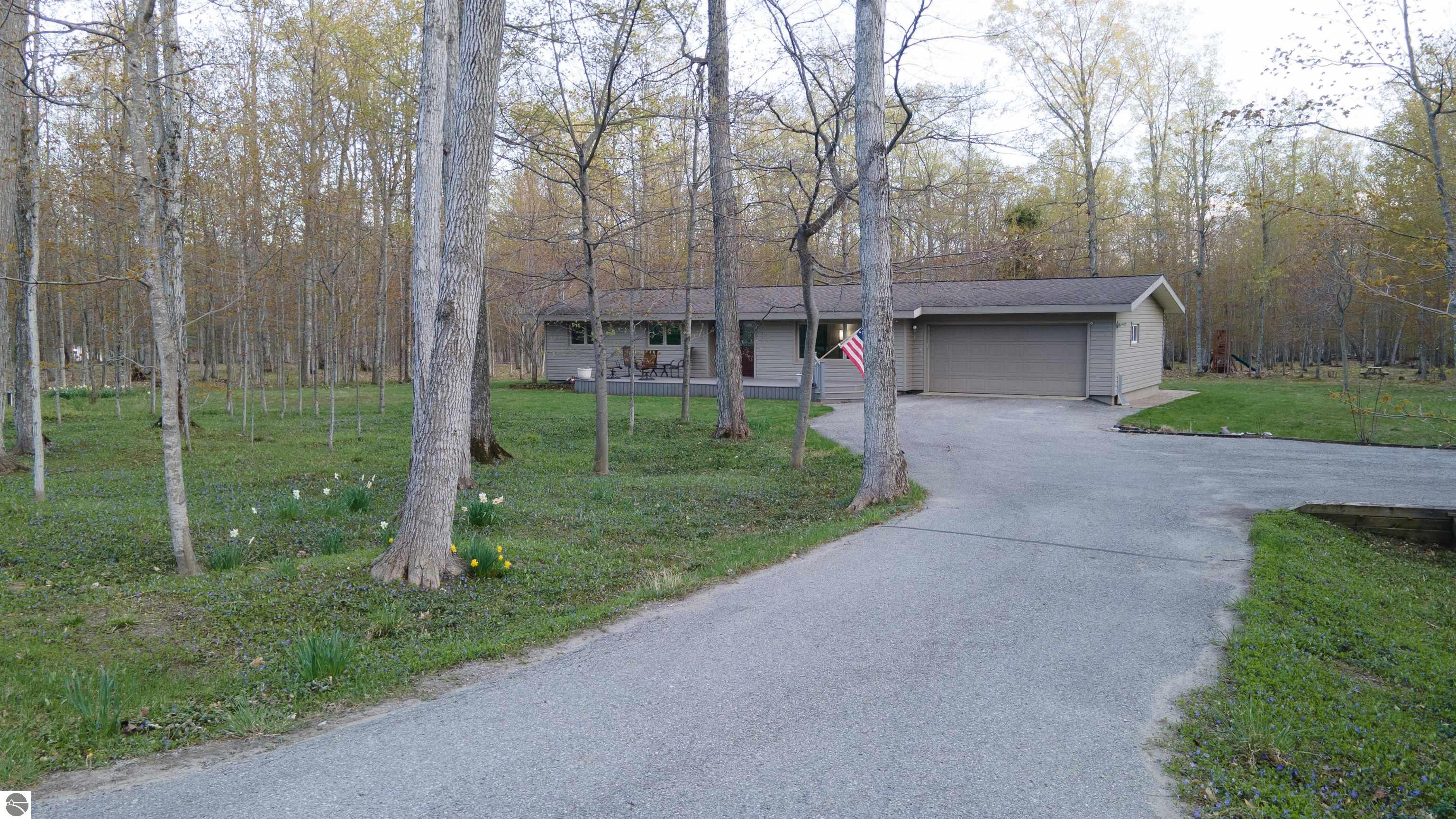 3189 Trumbull Road