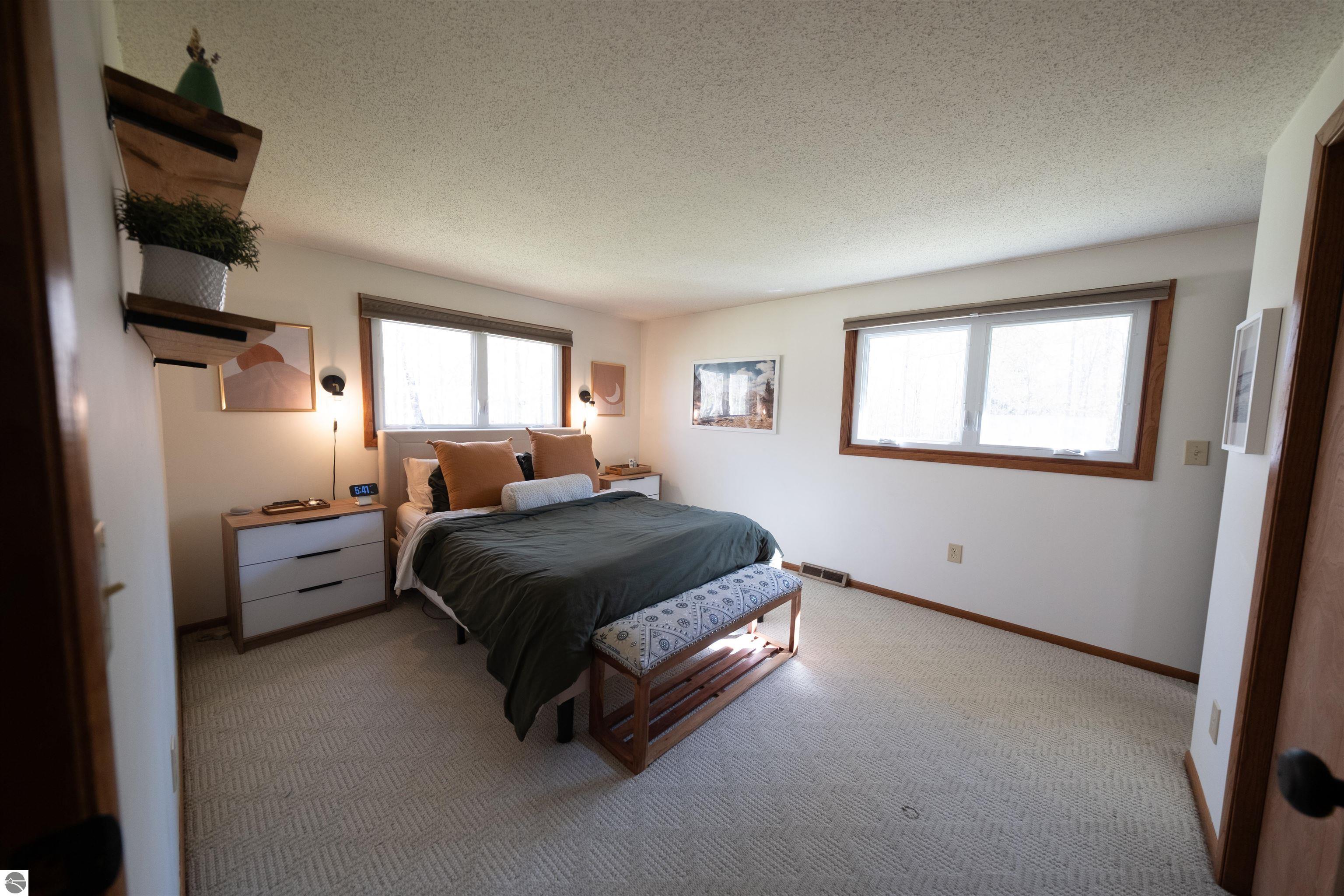 3189 Trumbull Road
