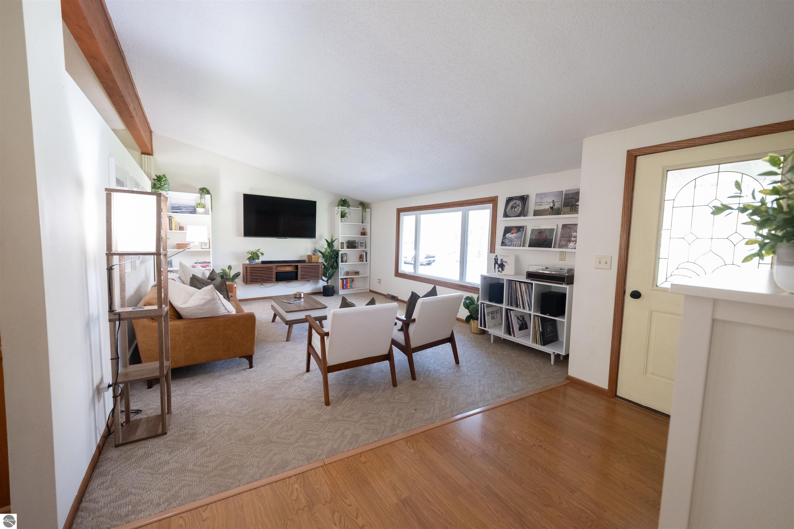 3189 Trumbull Road