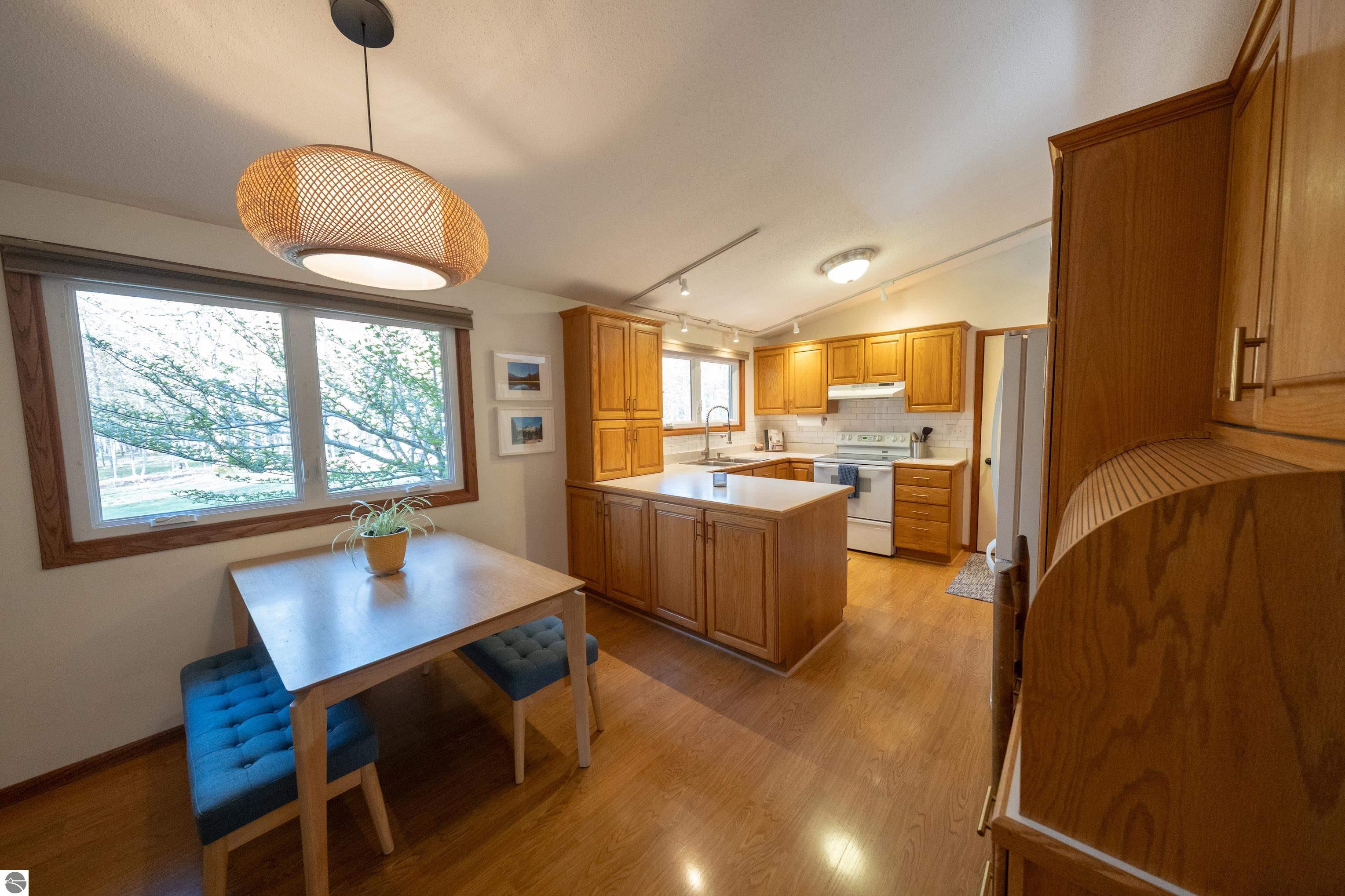 3189 Trumbull Road