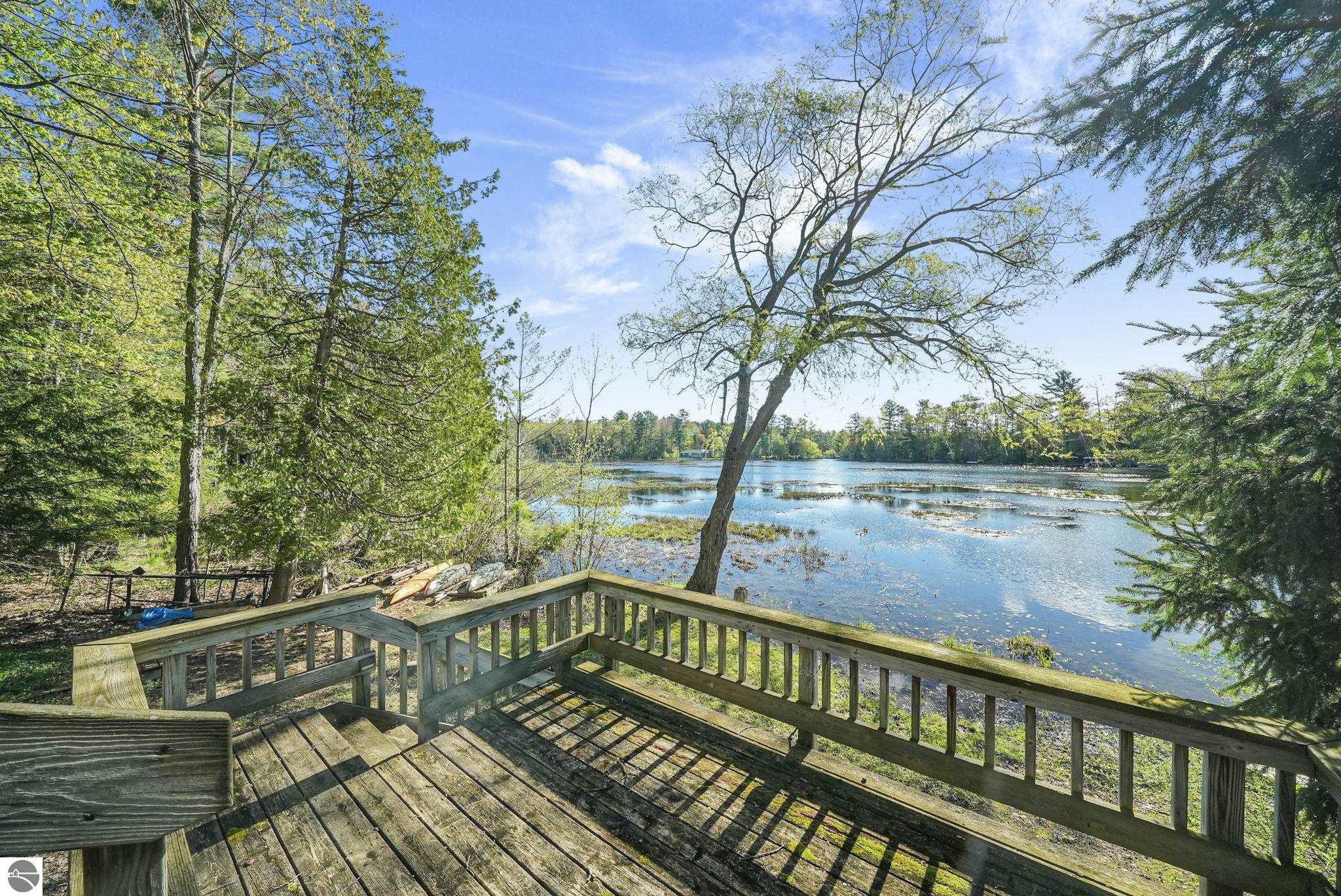 4064 N Spider Lake