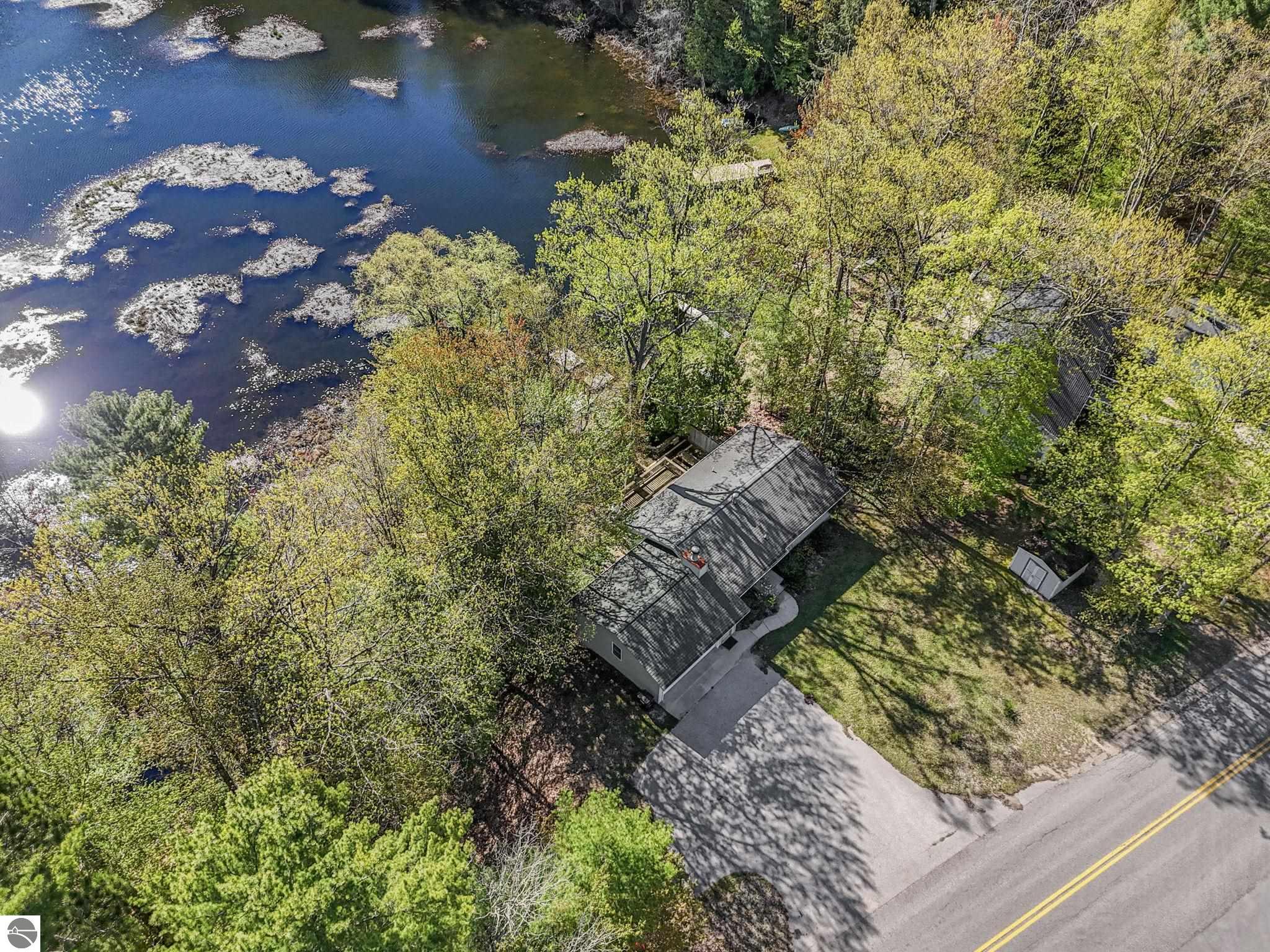 4064 N Spider Lake