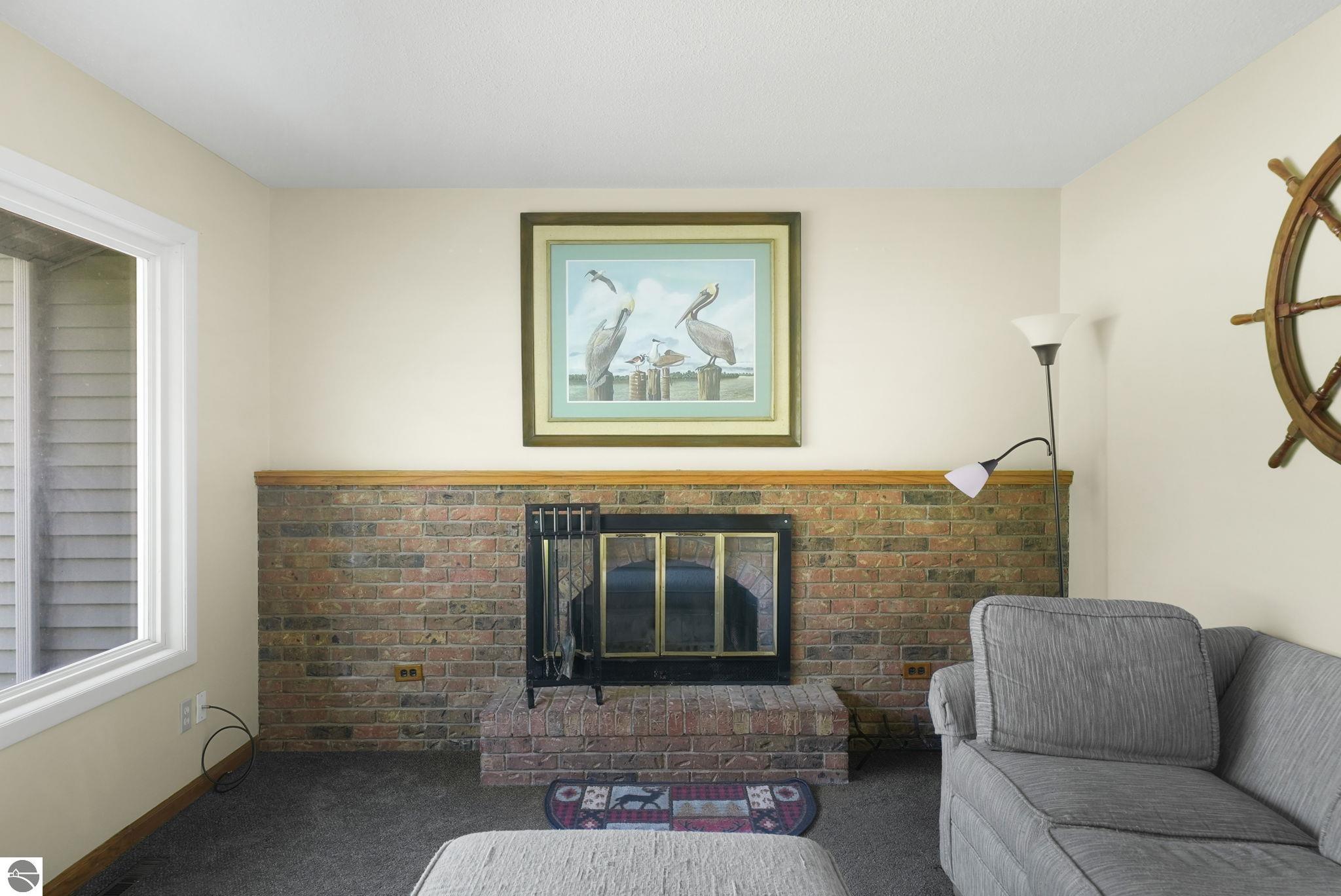 4064 N Spider Lake