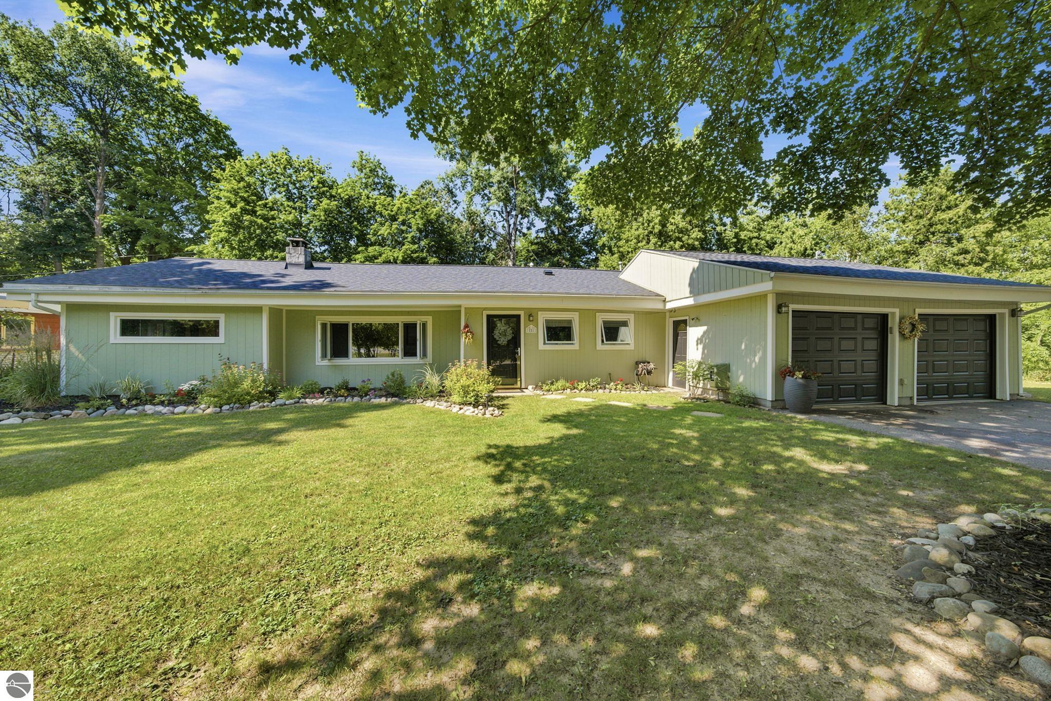 10581 E Grandview Road