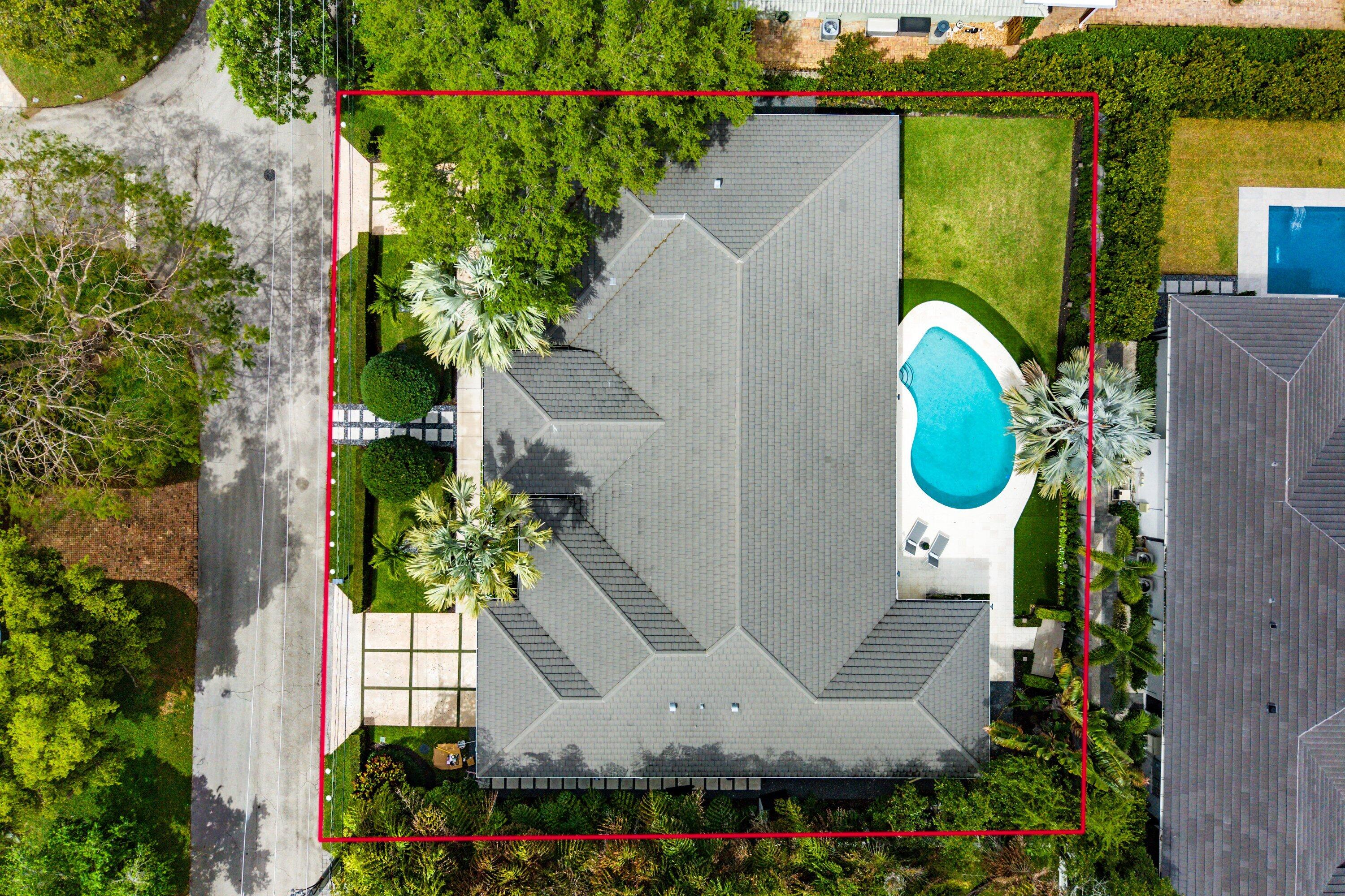 598 NW 9th Court