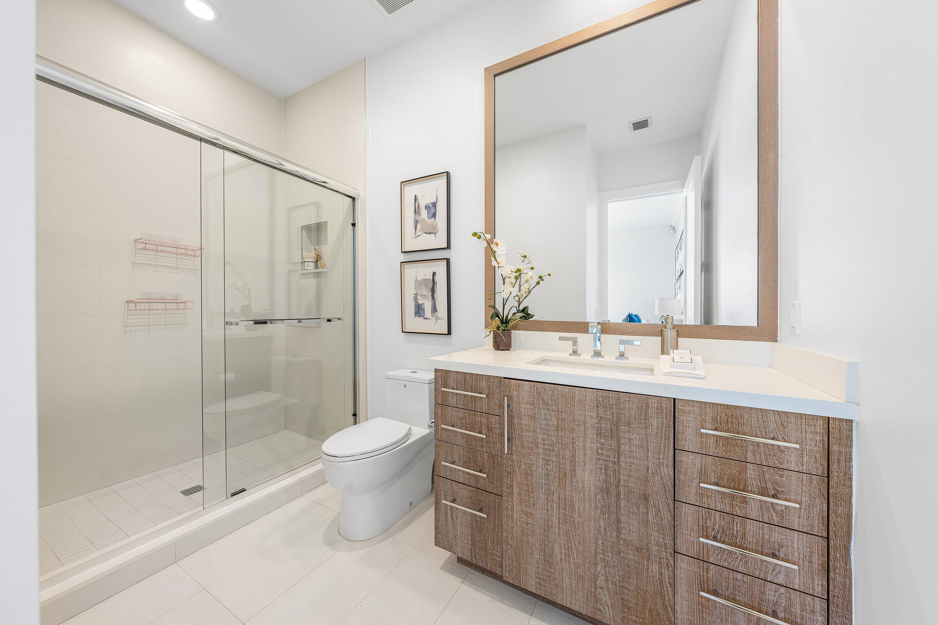 598 NW 9th Court