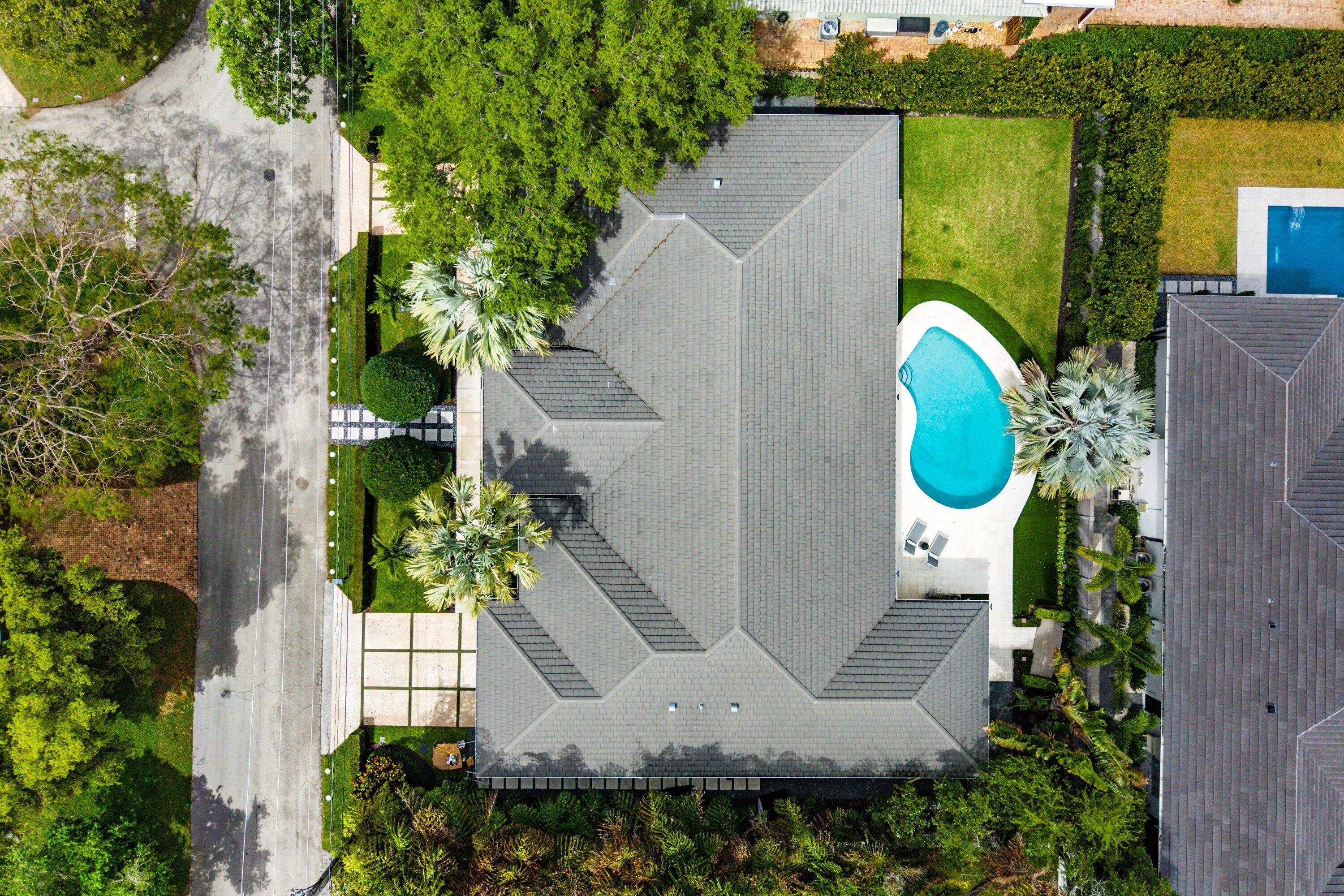 598 NW 9th Court