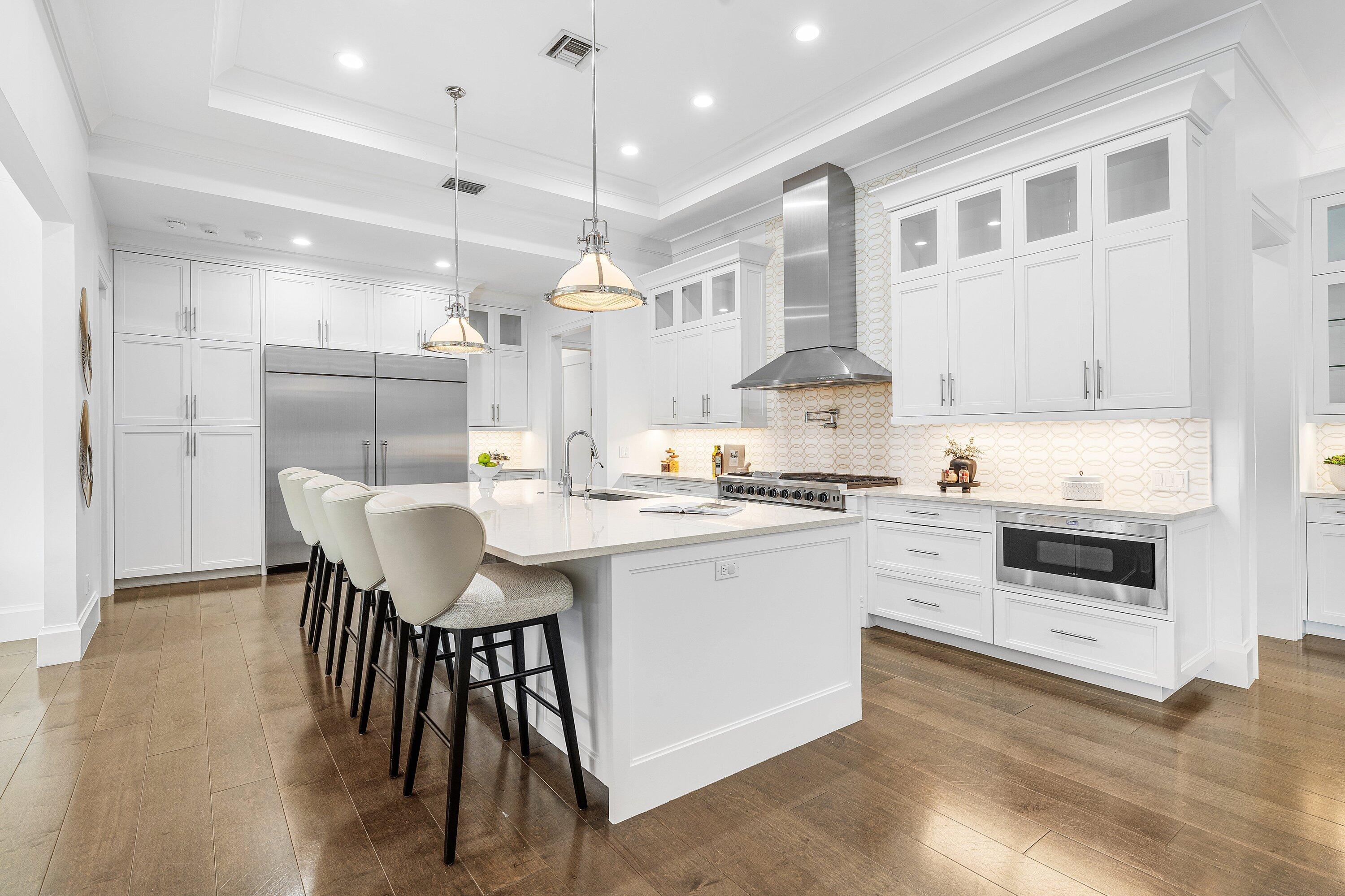 598 NW 9th Court