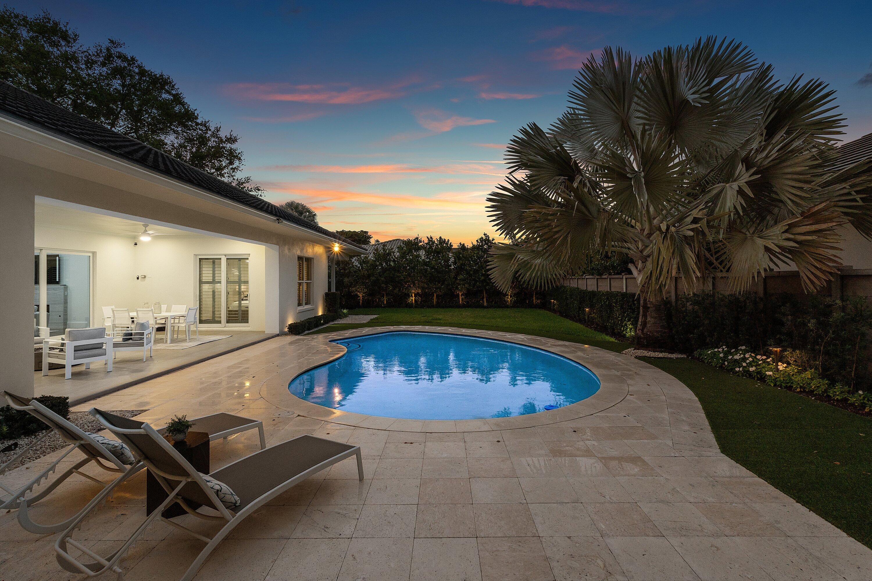 598 NW 9th Court