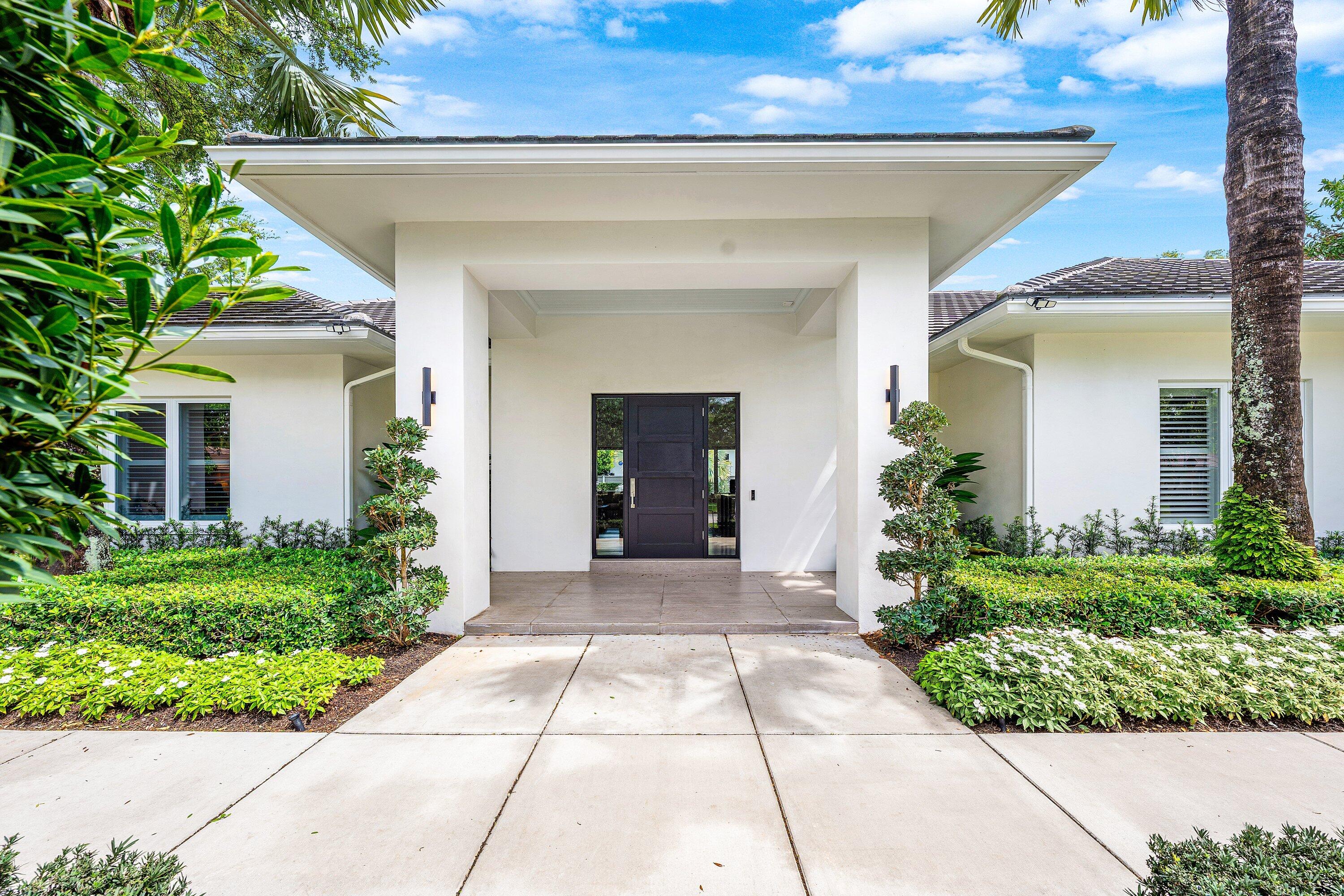 598 NW 9th Court