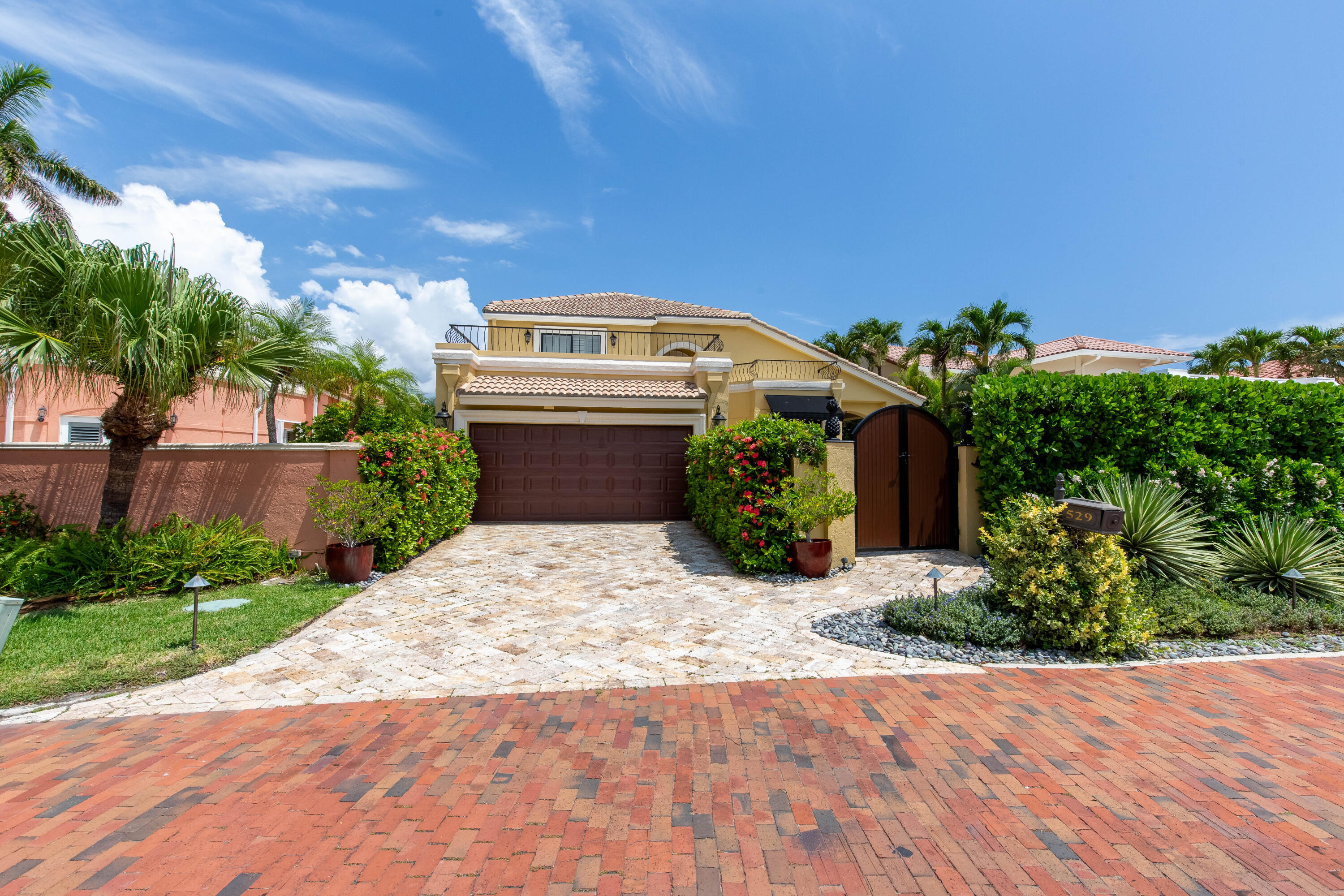 529 Pelican Way