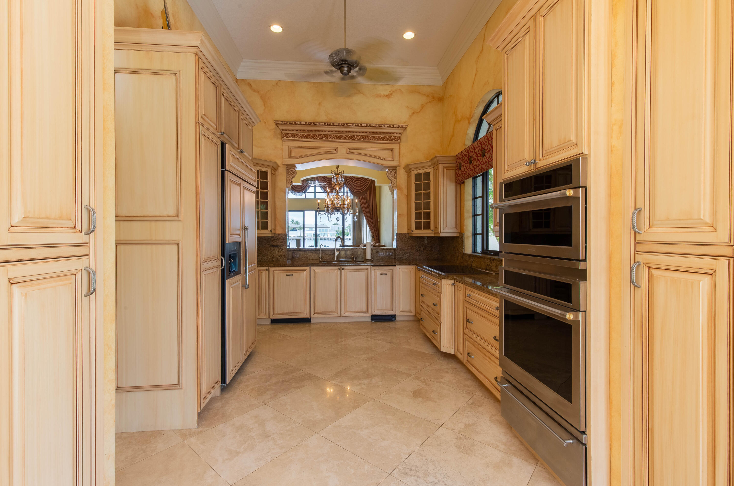 529 Pelican Way