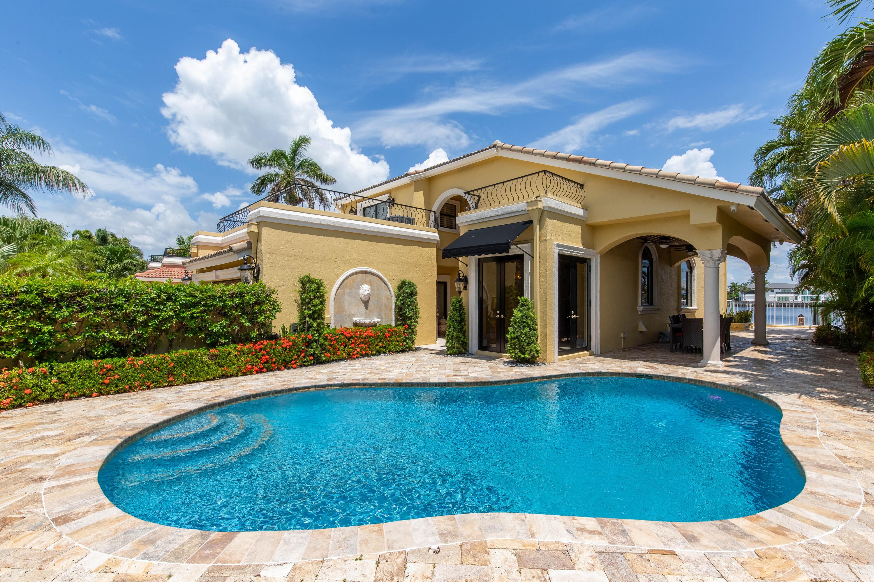 529 Pelican Way