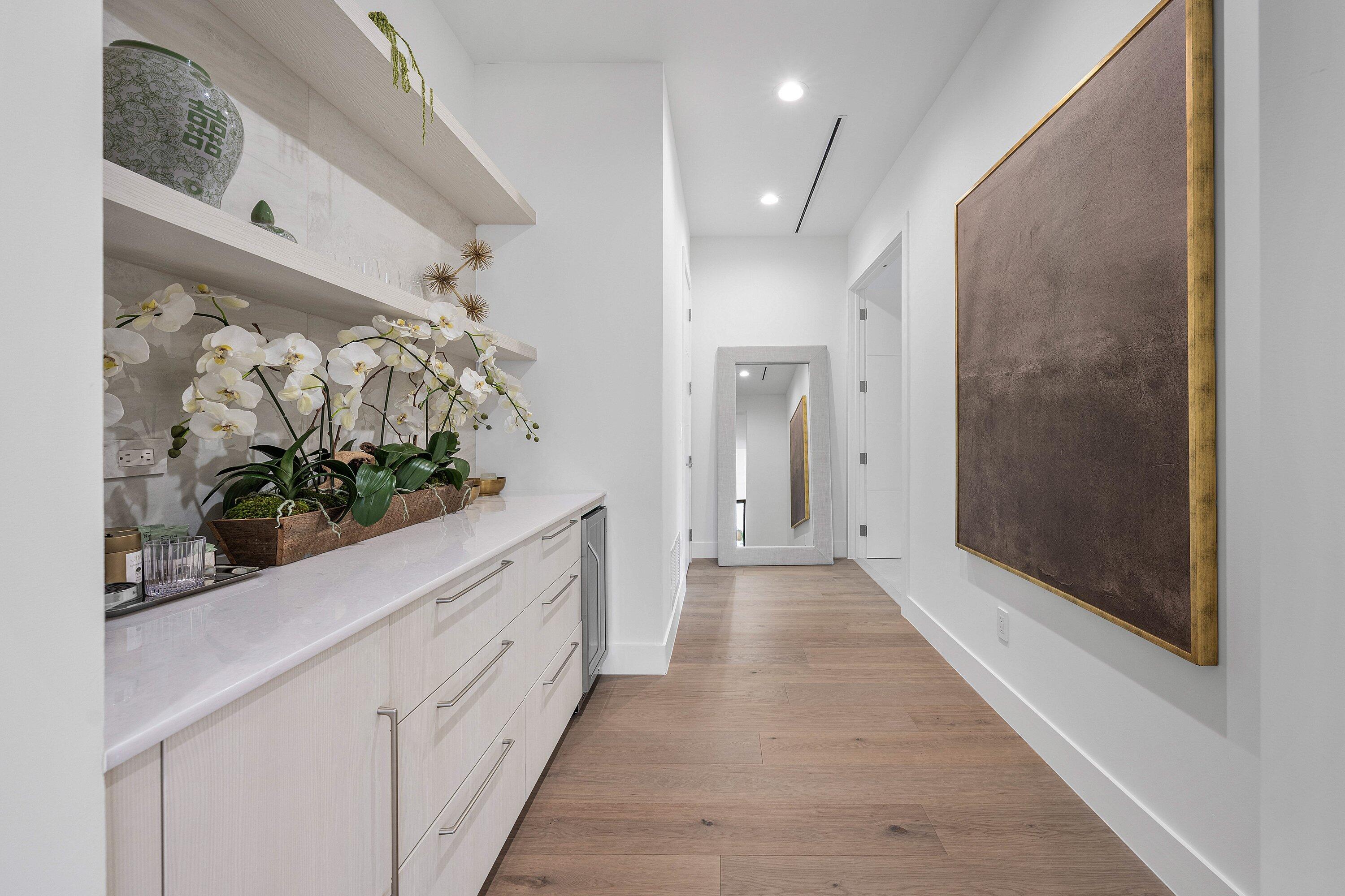 400 NE 4TH Street