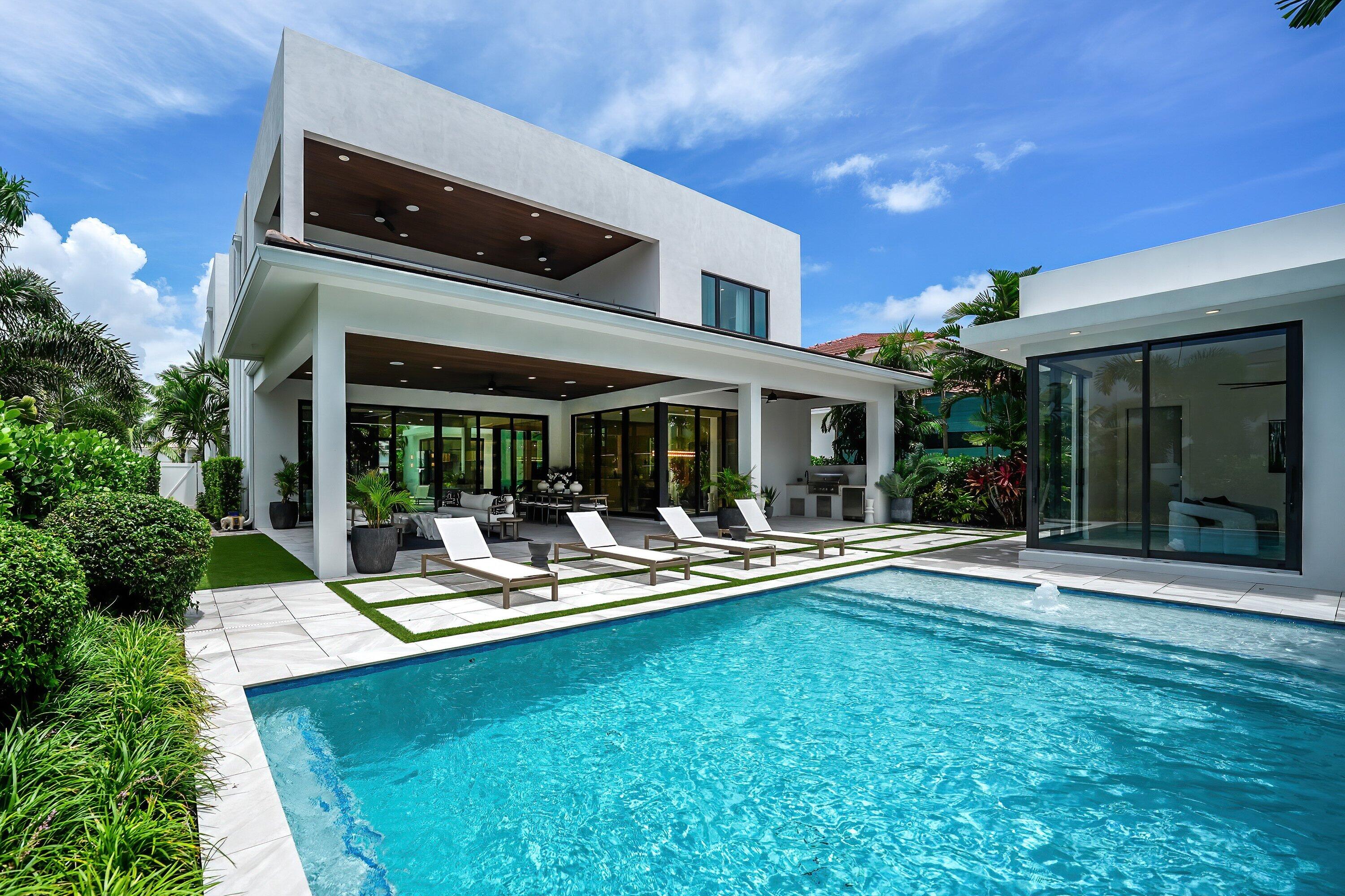 400 NE 4TH Street