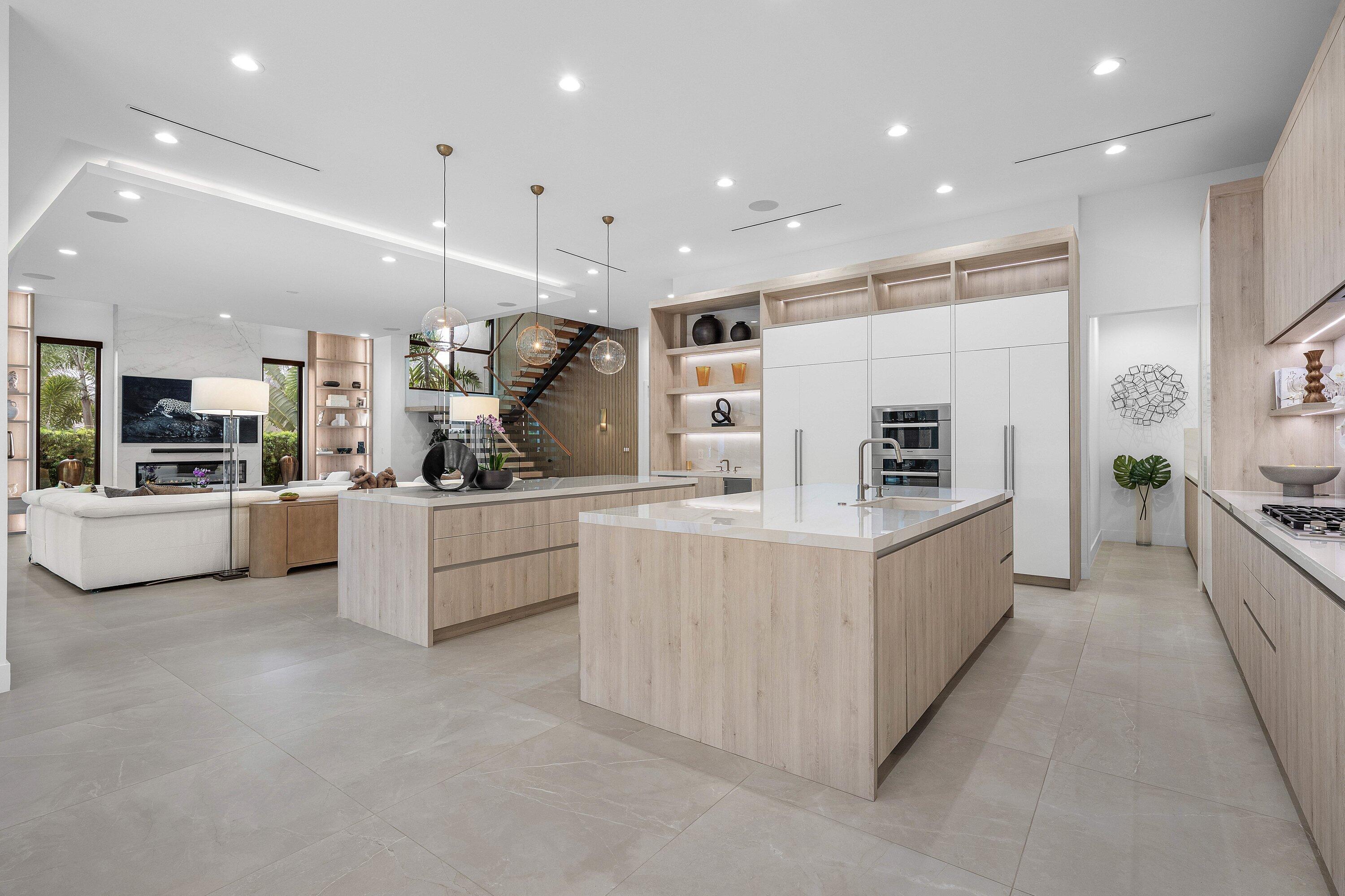 400 NE 4TH Street