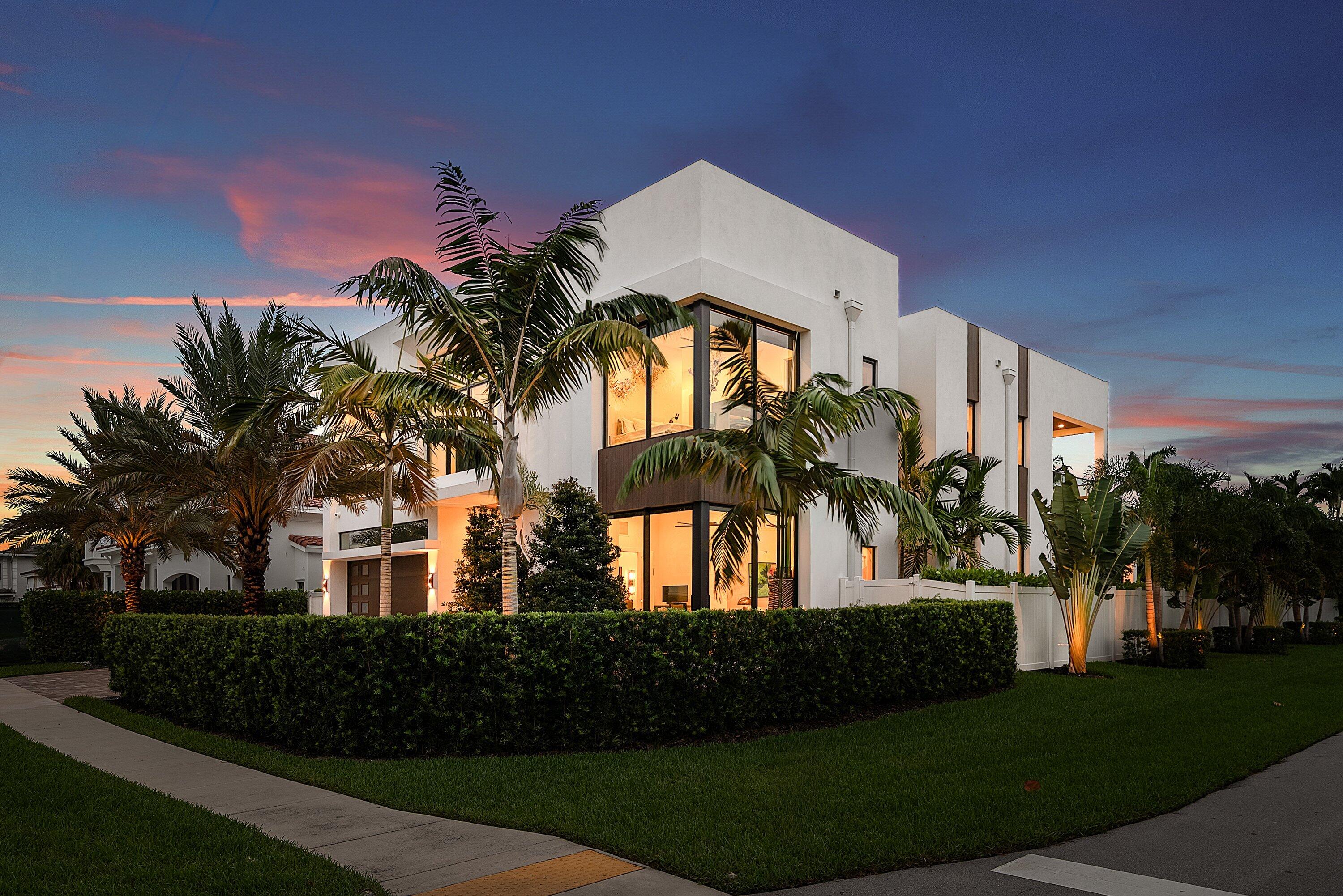400 NE 4TH Street
