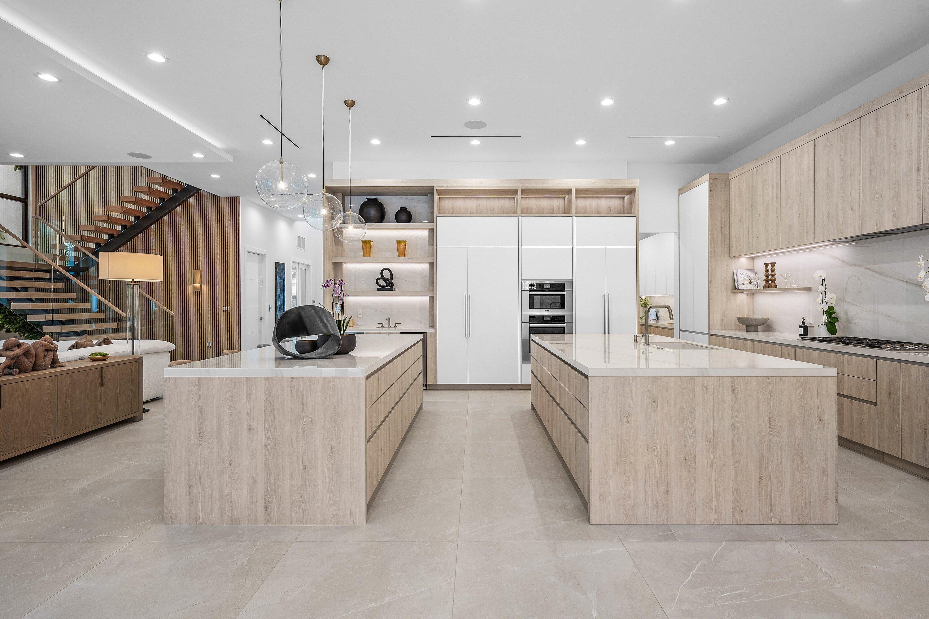400 NE 4TH Street