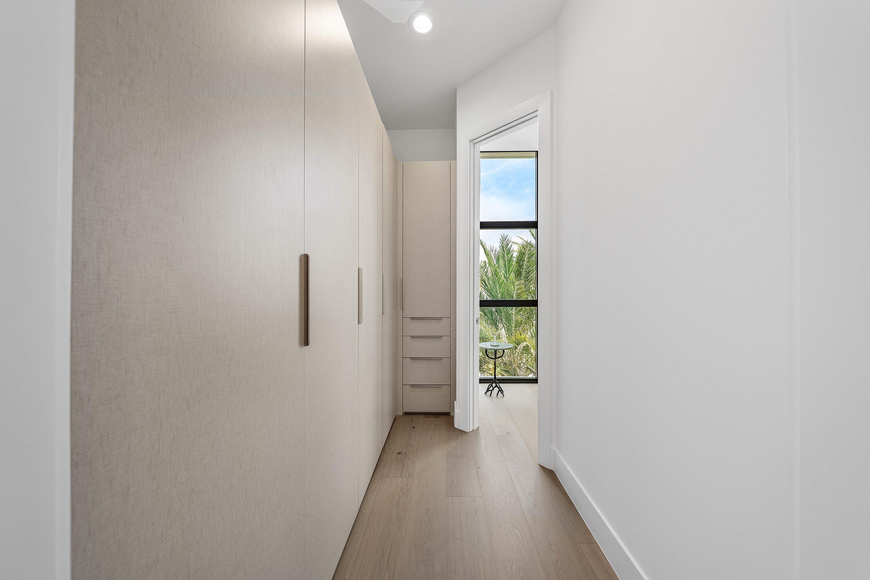 400 NE 4TH Street