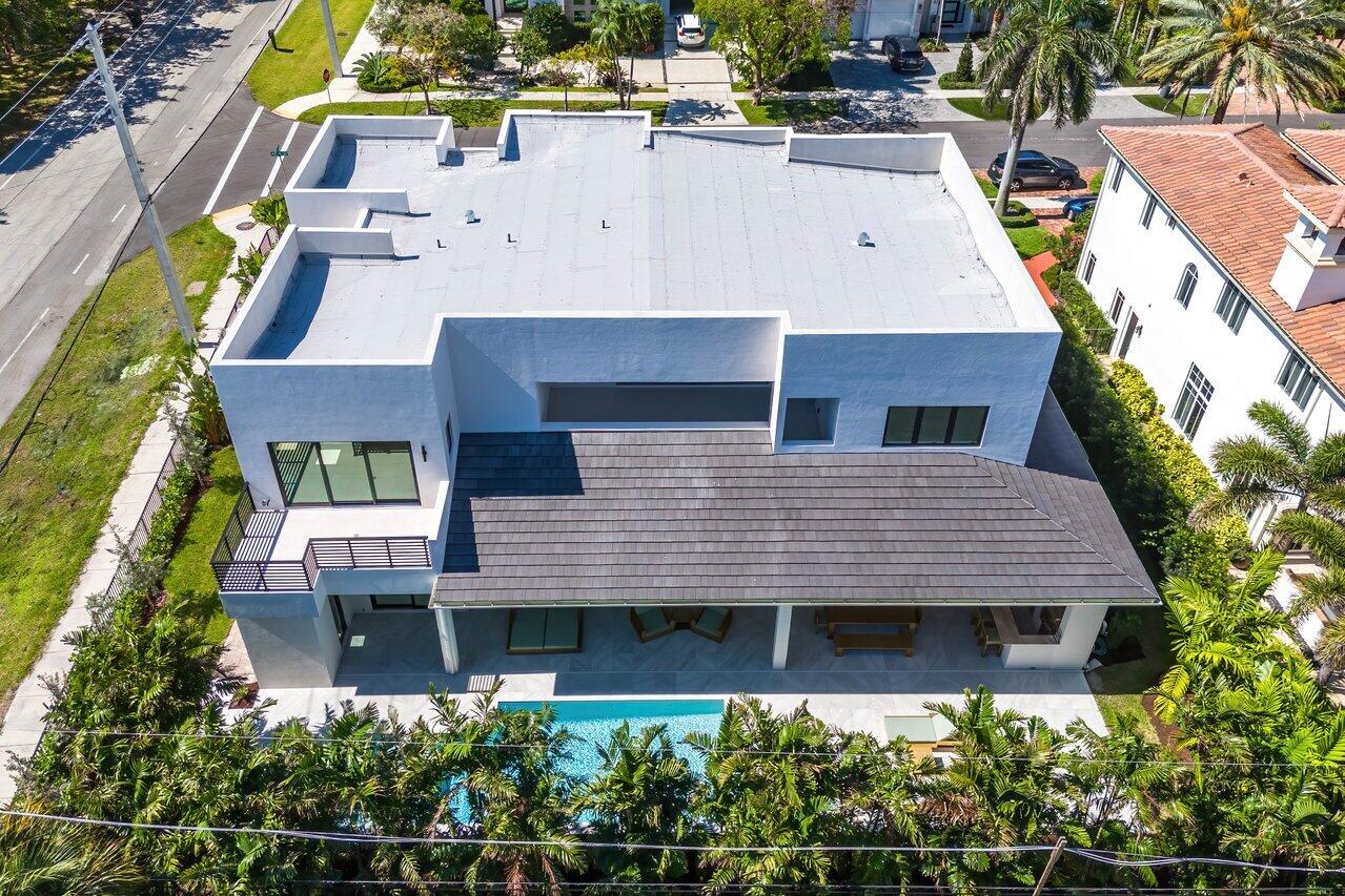 499 NE 4th Street