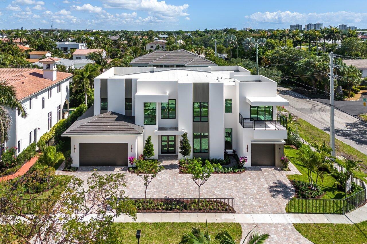 499 NE 4th Street