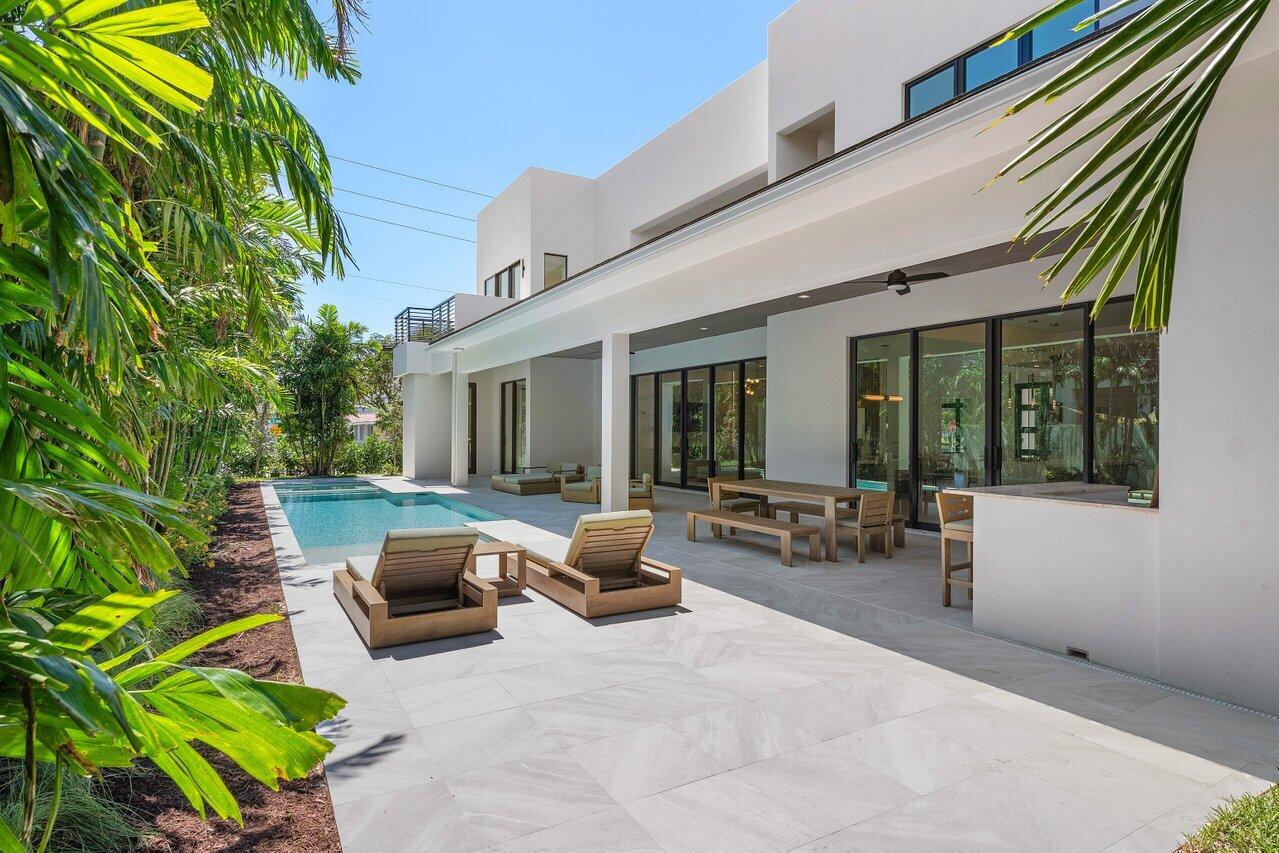 499 NE 4th Street