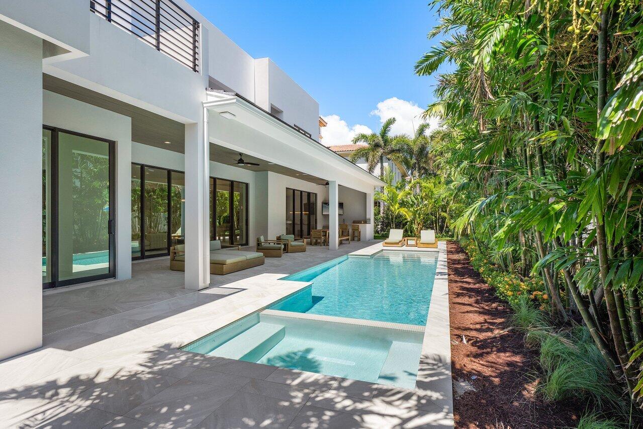 499 NE 4th Street