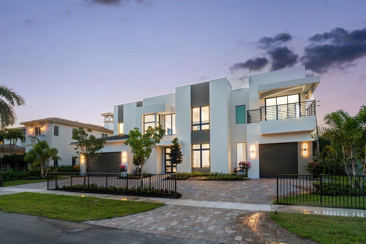 499 NE 4th Street