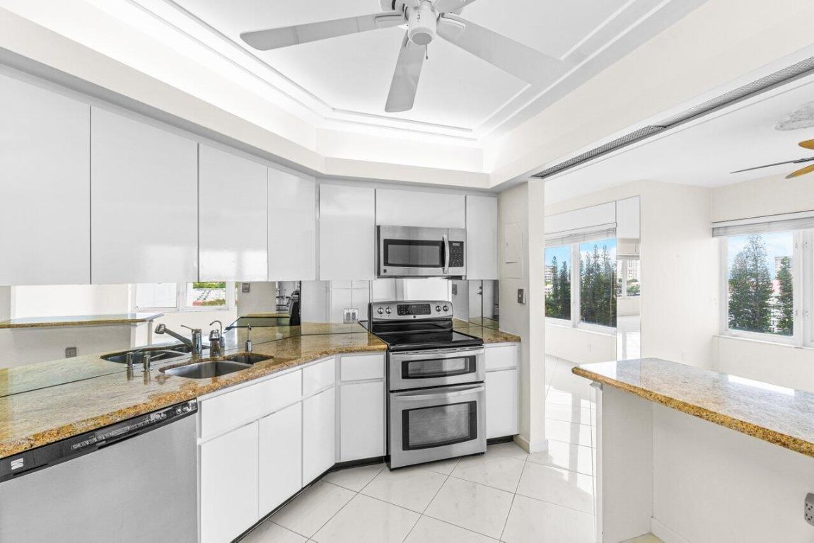 701 E Camino Real Unit: 8e