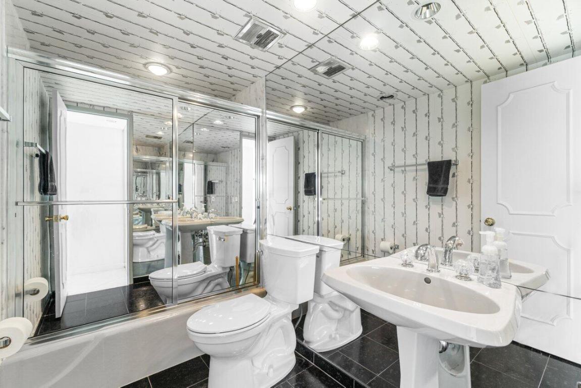 701 E Camino Real Unit: 8e