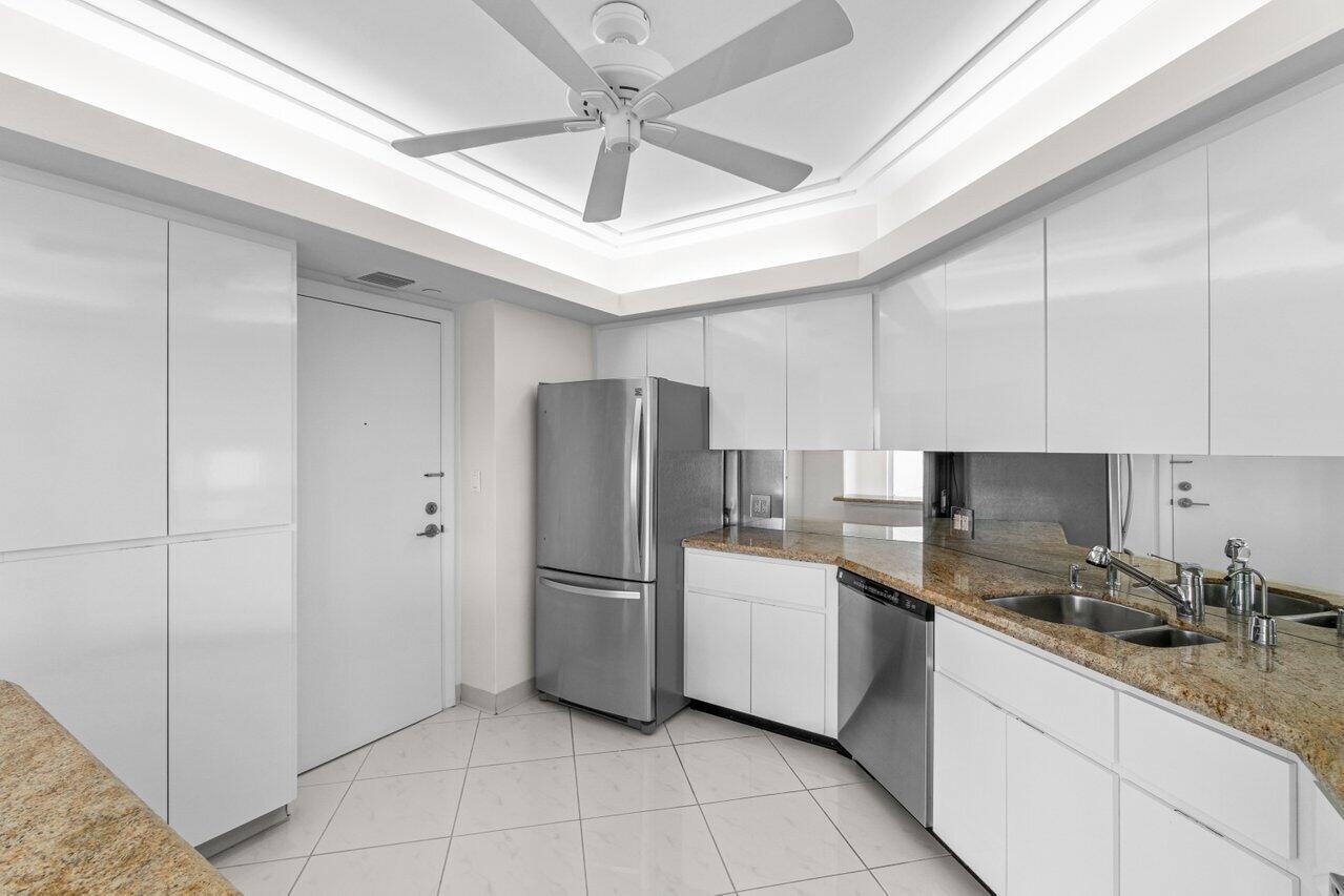 701 E Camino Real Unit: 8e