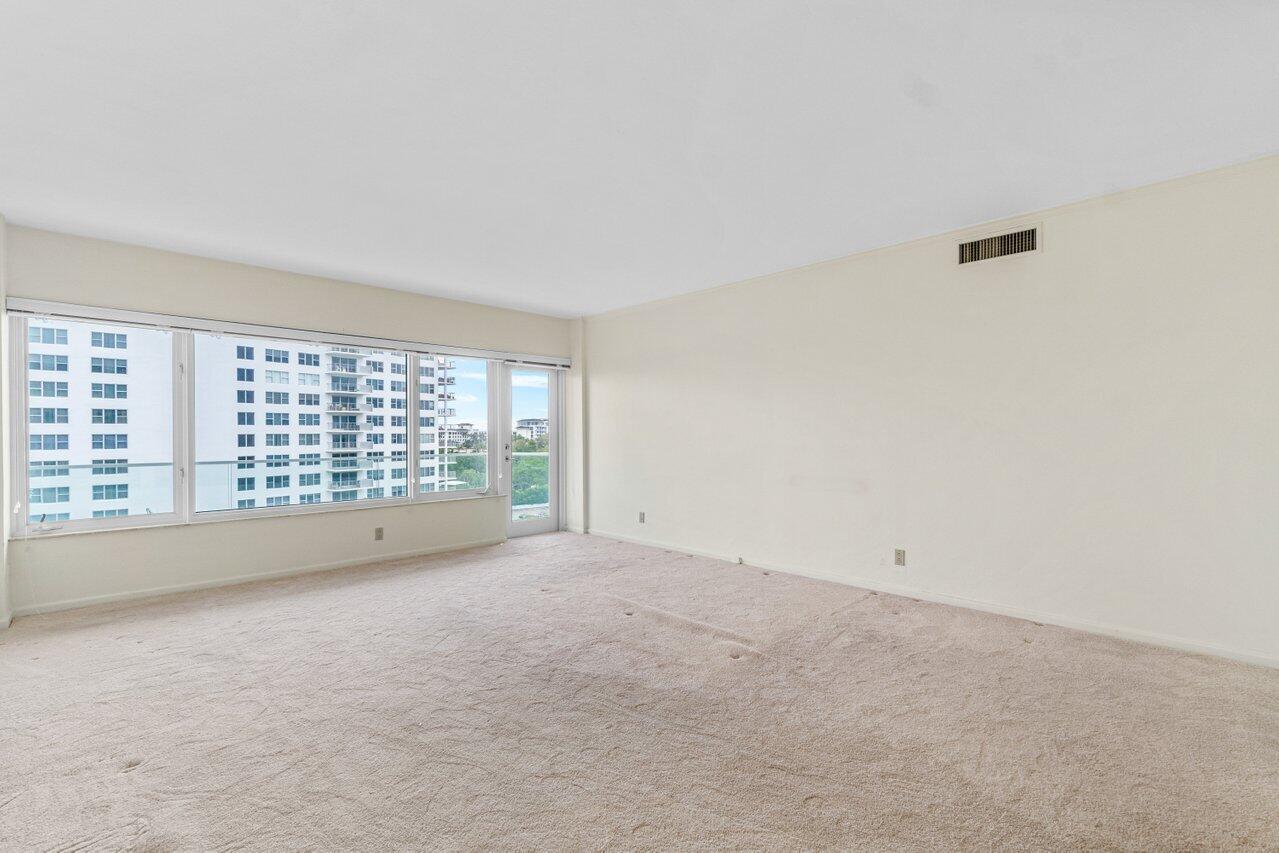 701 E Camino Real Unit: 8e