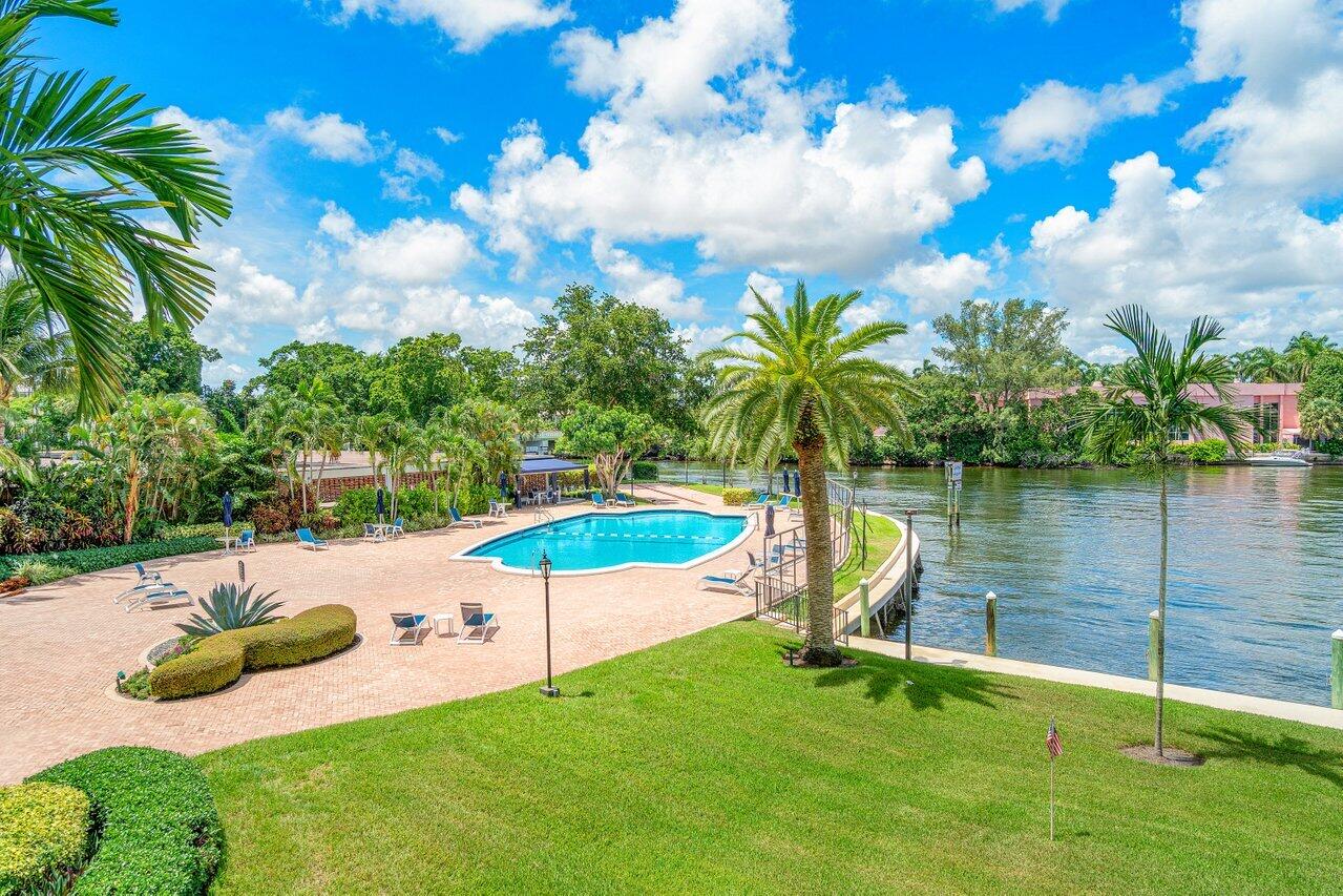 701 E Camino Real Unit: 8e