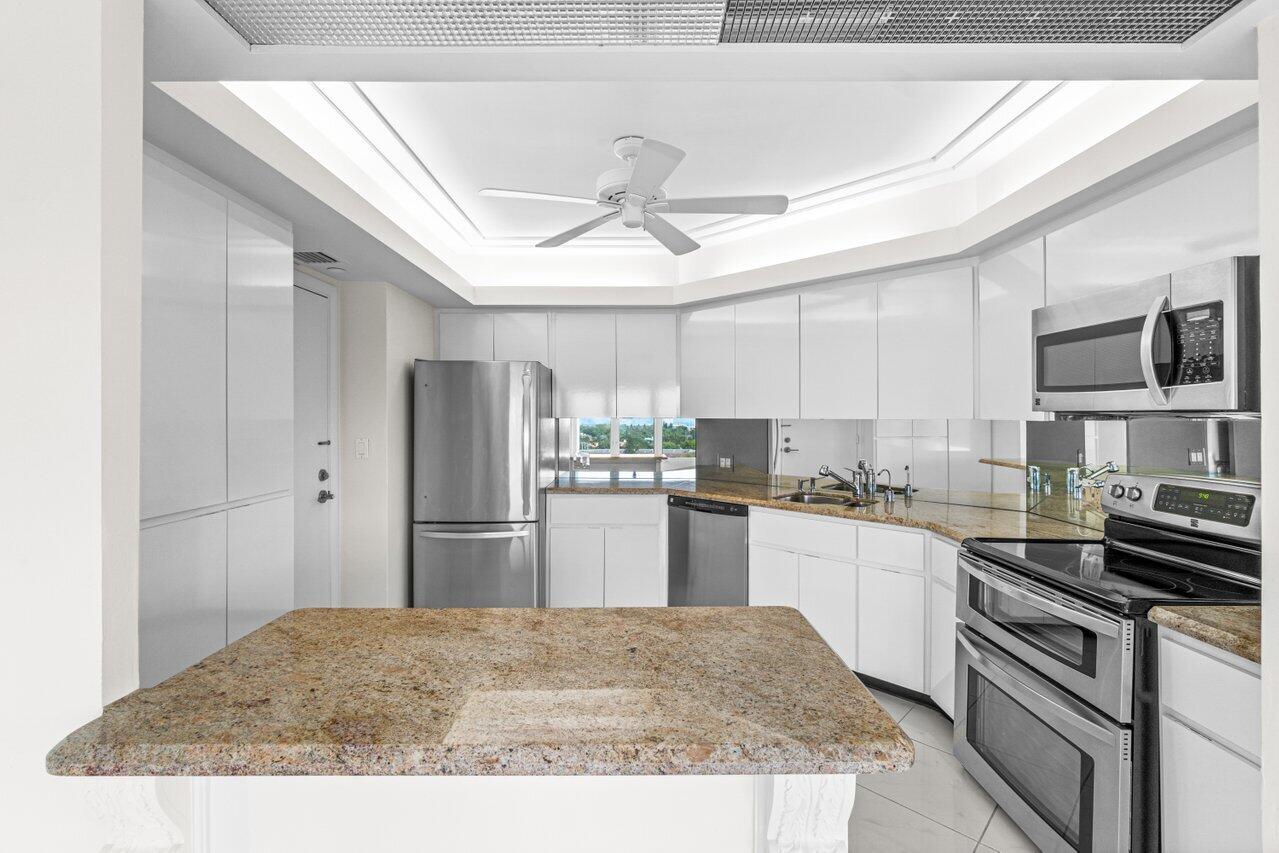 701 E Camino Real Unit: 8e