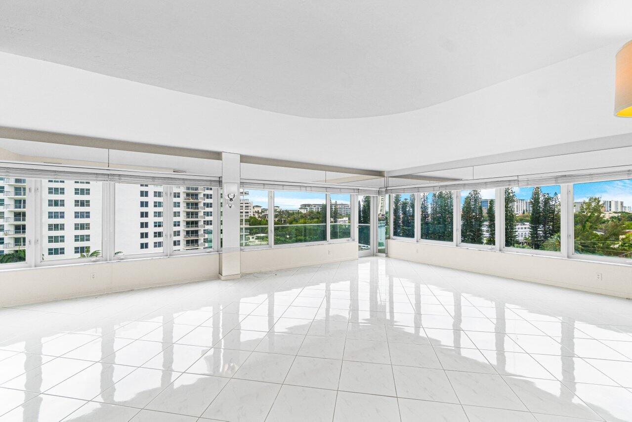 701 E Camino Real Unit: 8e