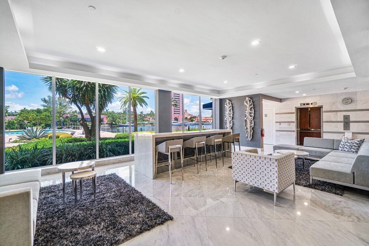 701 E Camino Real Unit: 8e