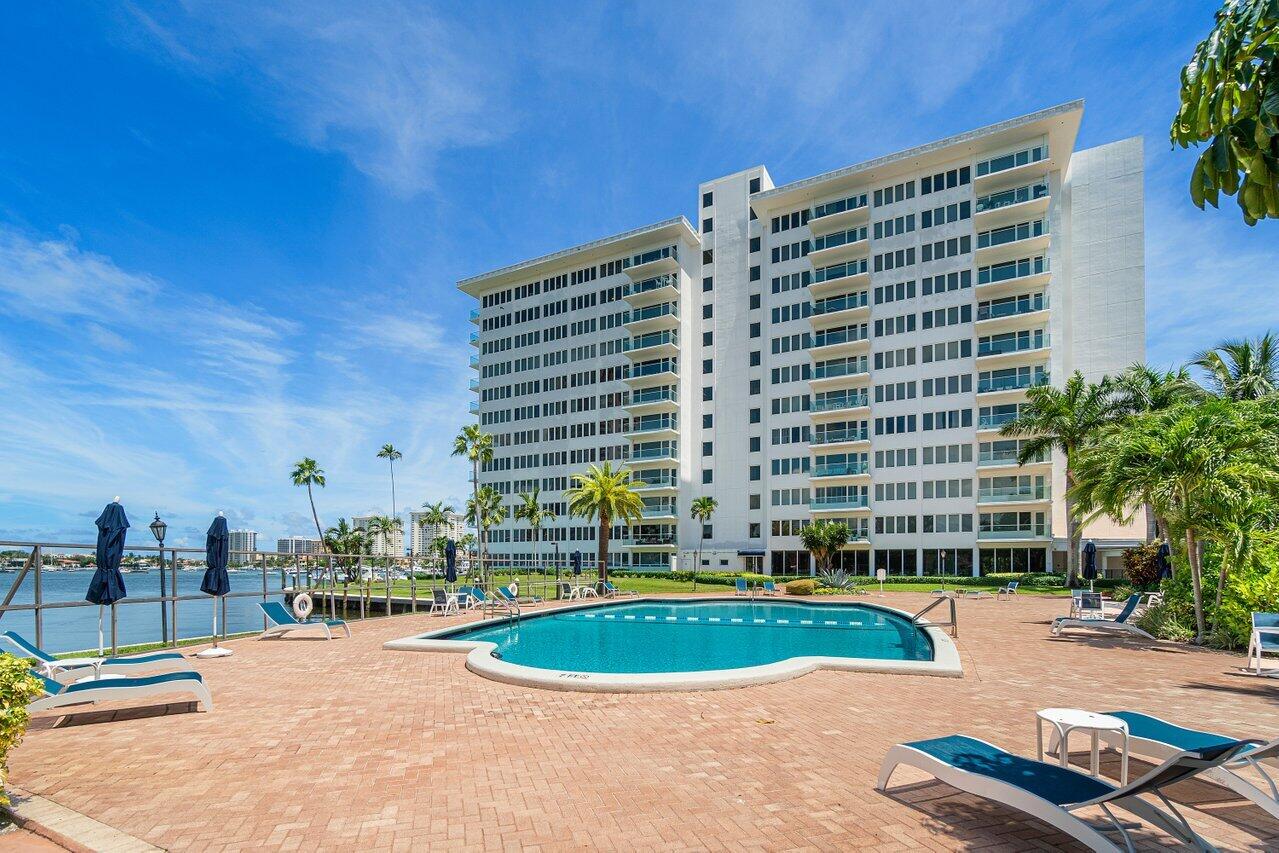 701 E Camino Real Unit: 8e