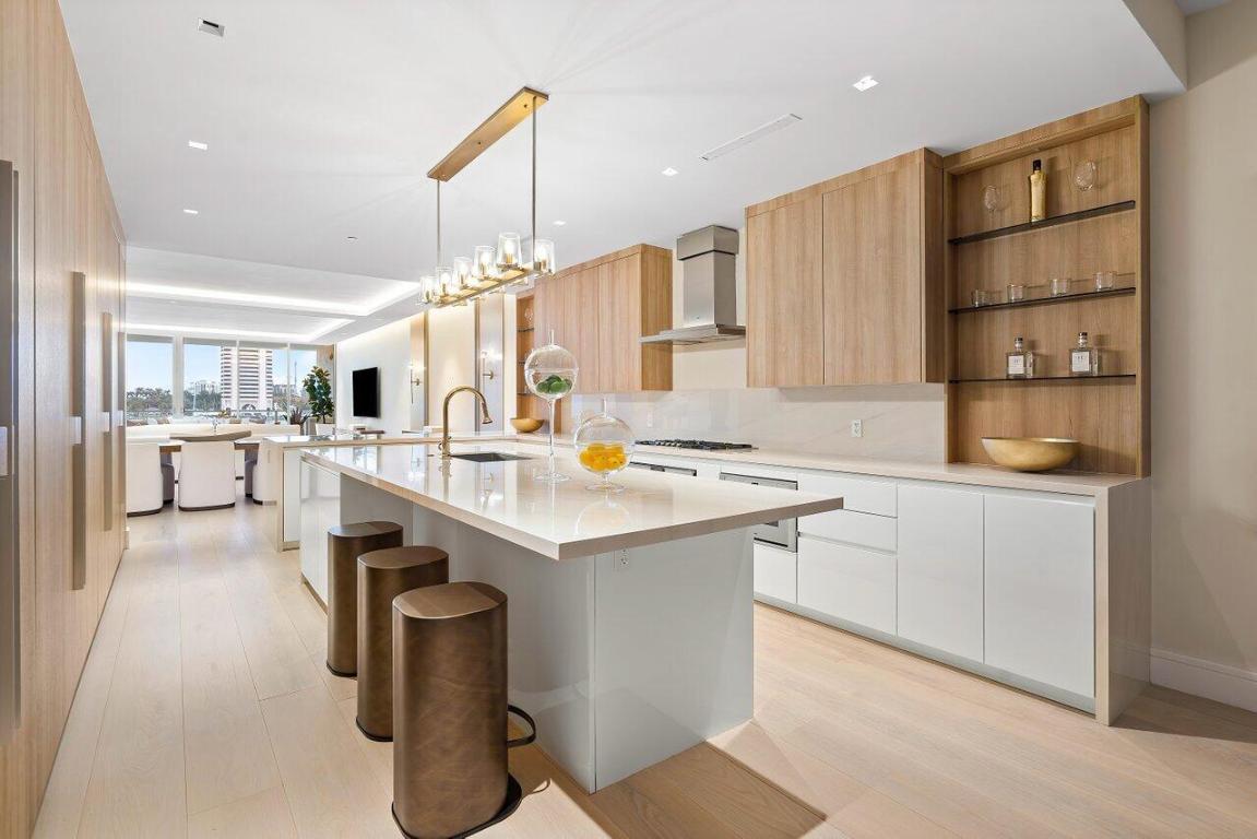 725 S Ocean Boulevard Unit: 303