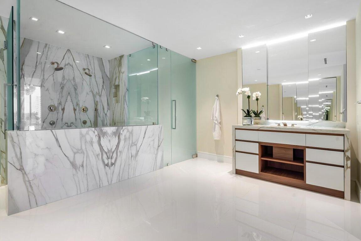 725 S Ocean Boulevard Unit: 303