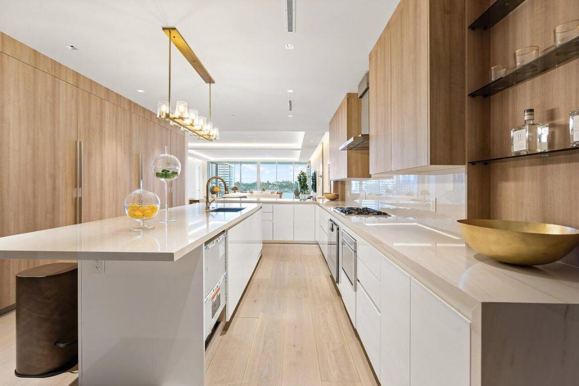 725 S Ocean Boulevard Unit: 303