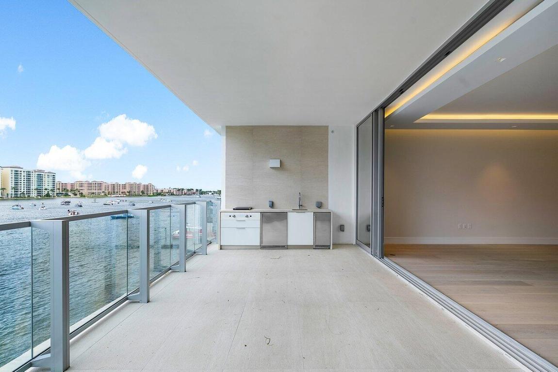 725 S Ocean Boulevard Unit: 303