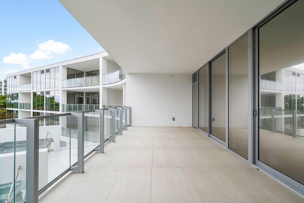 725 S Ocean Boulevard Unit: 303