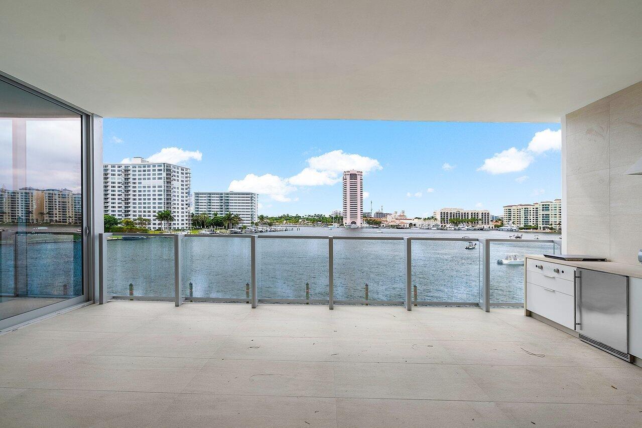 725 S Ocean Boulevard Unit: 303