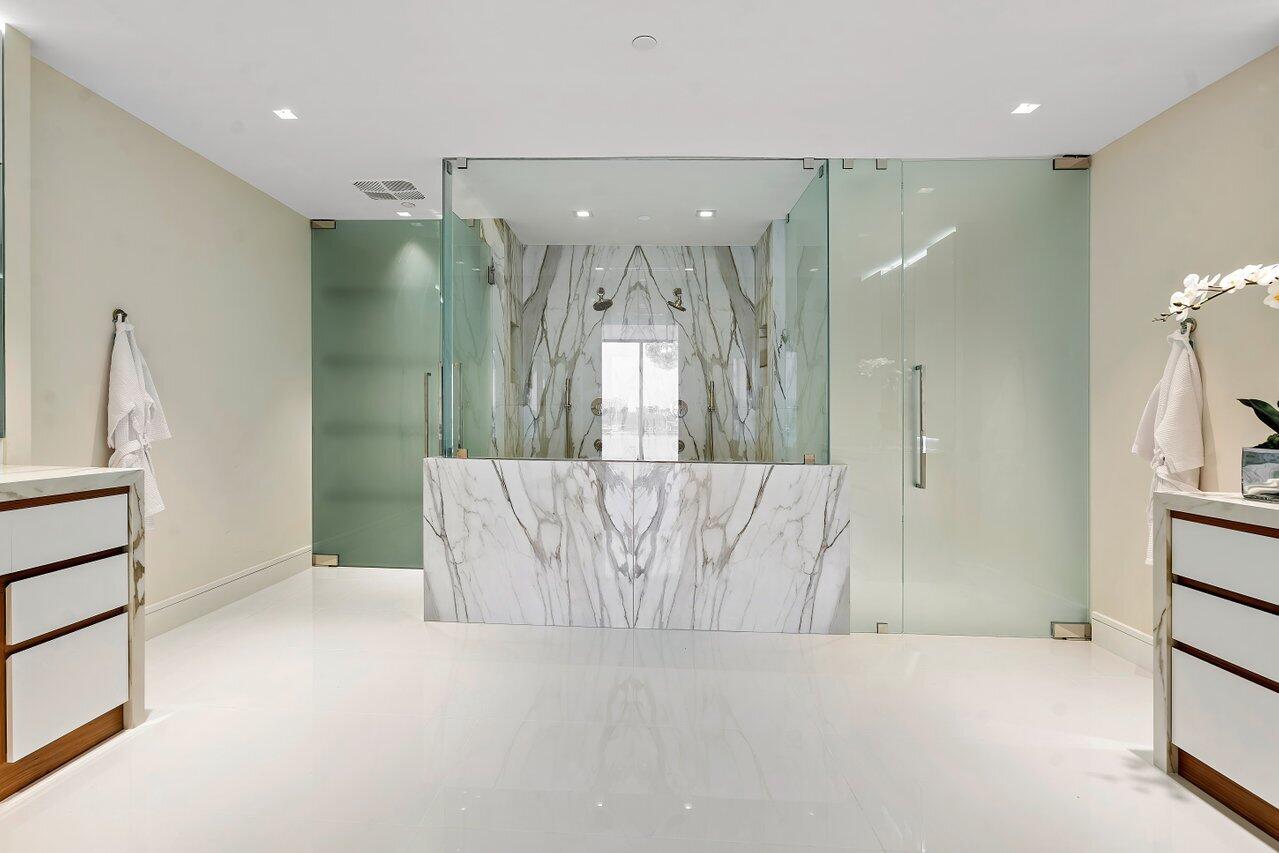 725 S Ocean Boulevard Unit: 303