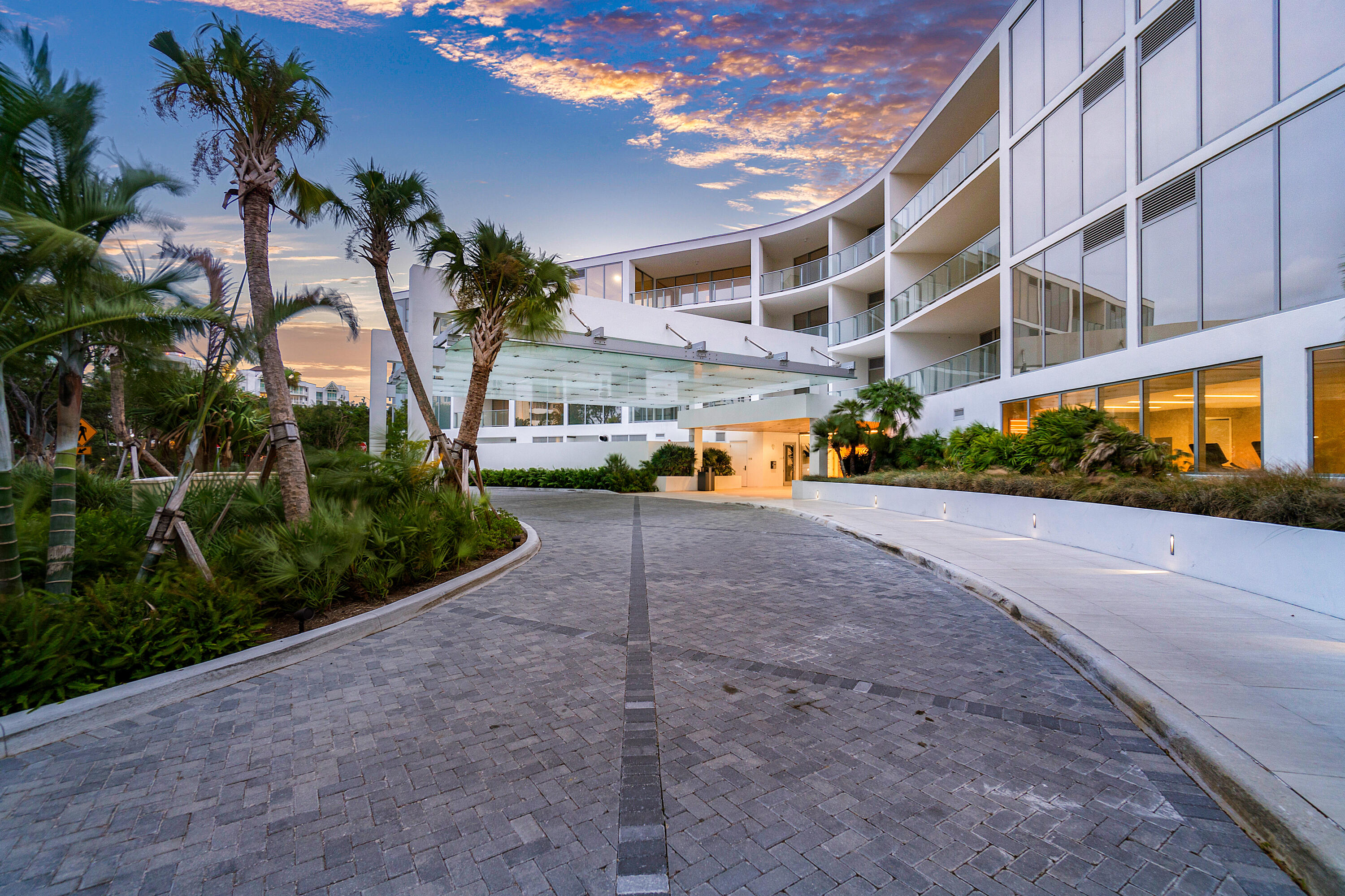 725 S Ocean Boulevard Unit: 104