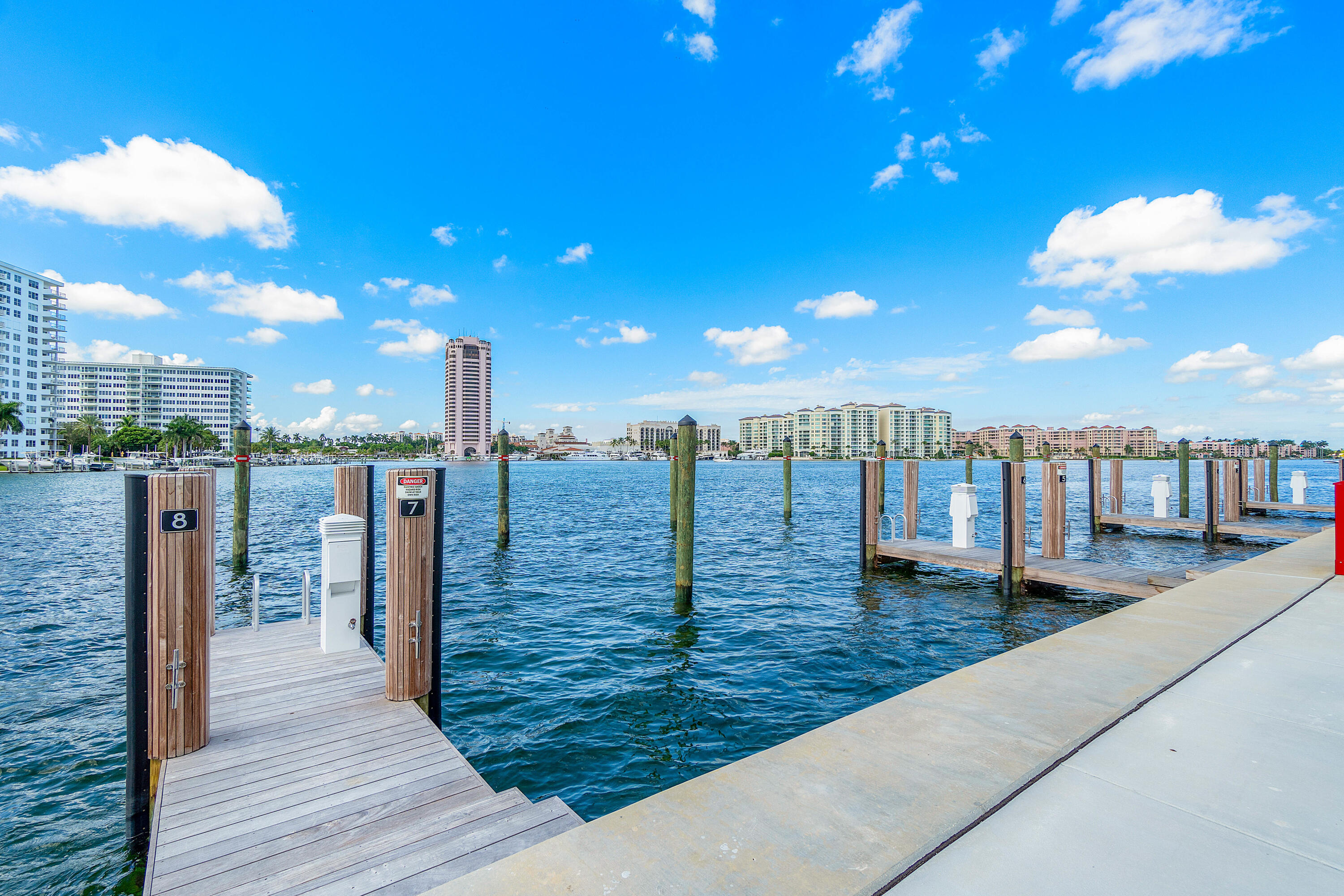 725 S Ocean Boulevard Unit: 104