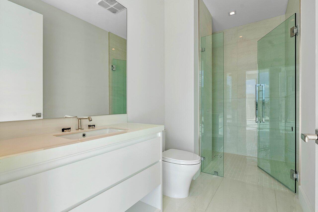 725 S Ocean Boulevard Unit: 104