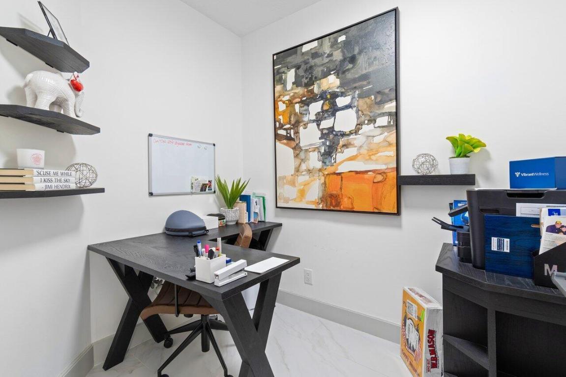 350 E Royal Palm Road