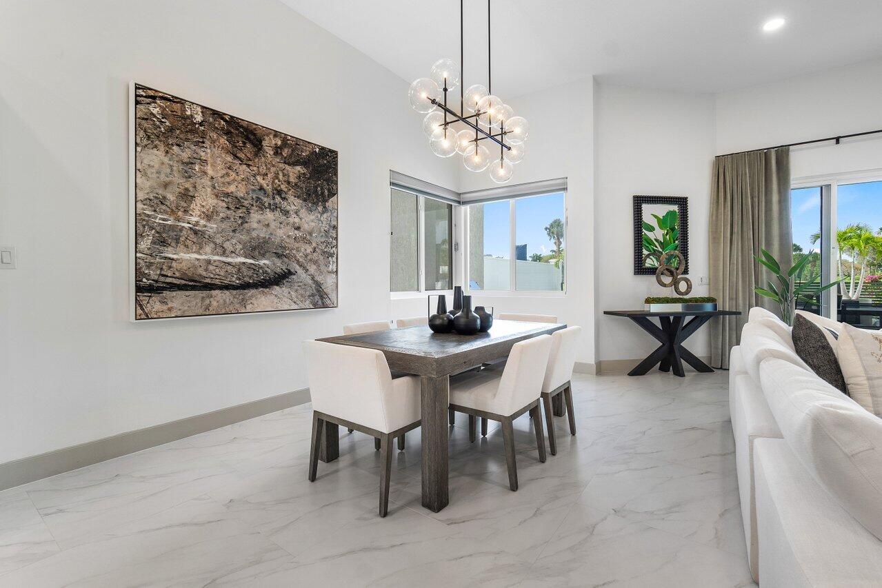 350 E Royal Palm Road