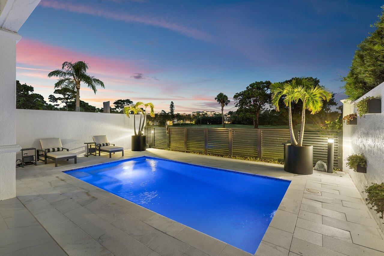 350 E Royal Palm Road